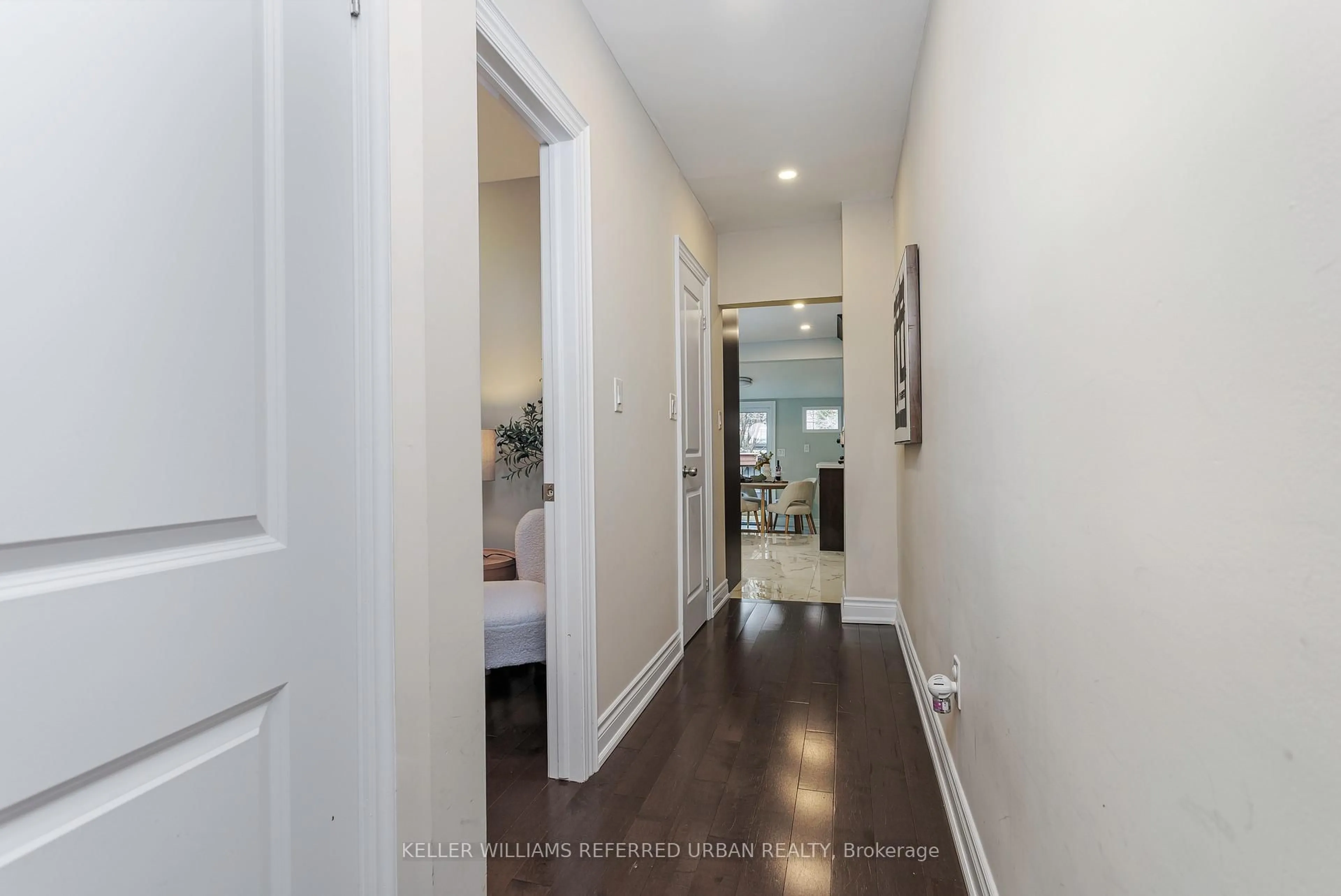 Indoor entryway for 647 Rhodes Ave, Toronto Ontario M4J 4X5