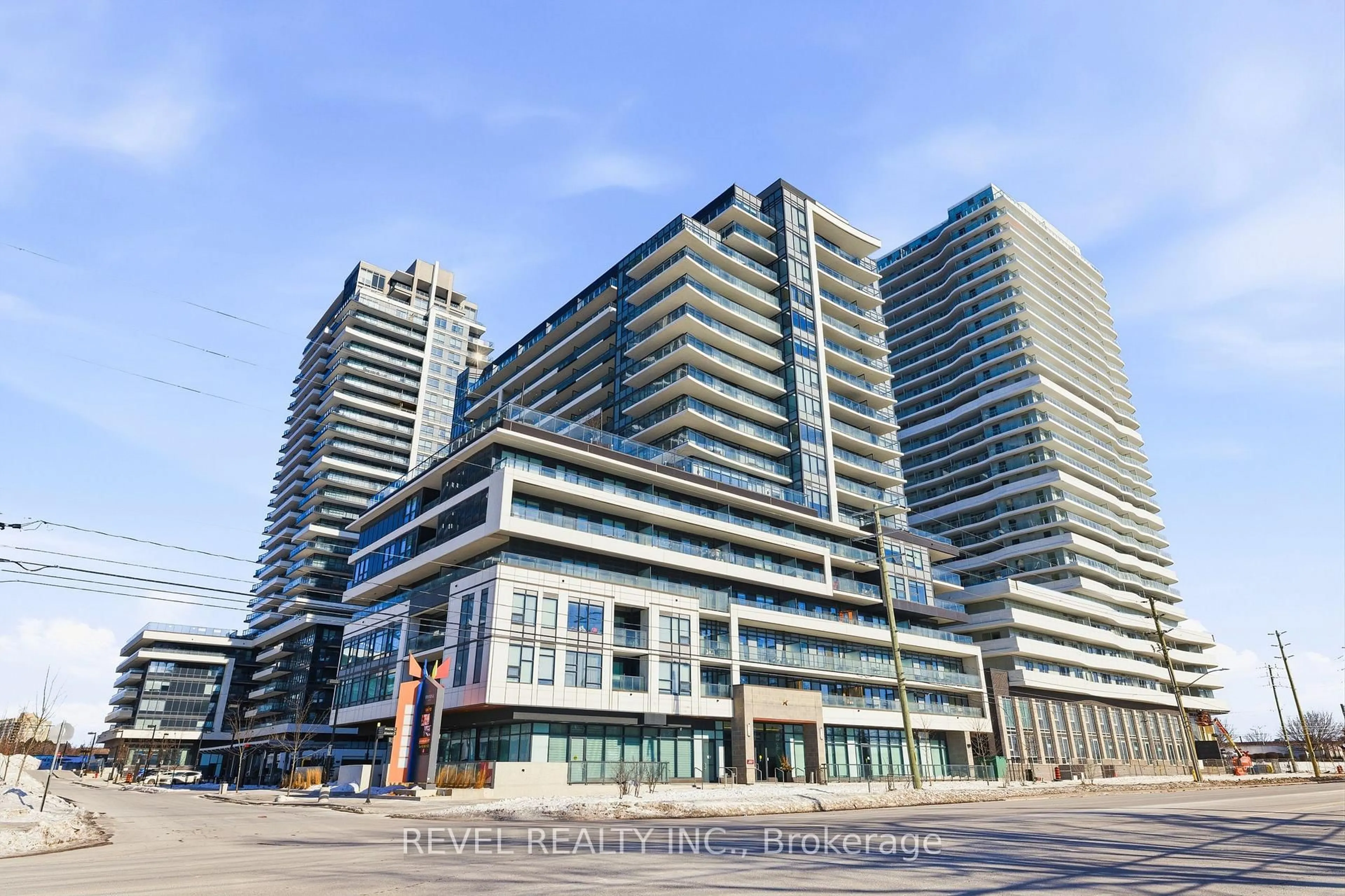 Indoor foyer for 1480 Bayly St #912, Pickering Ontario L1W 3R5
