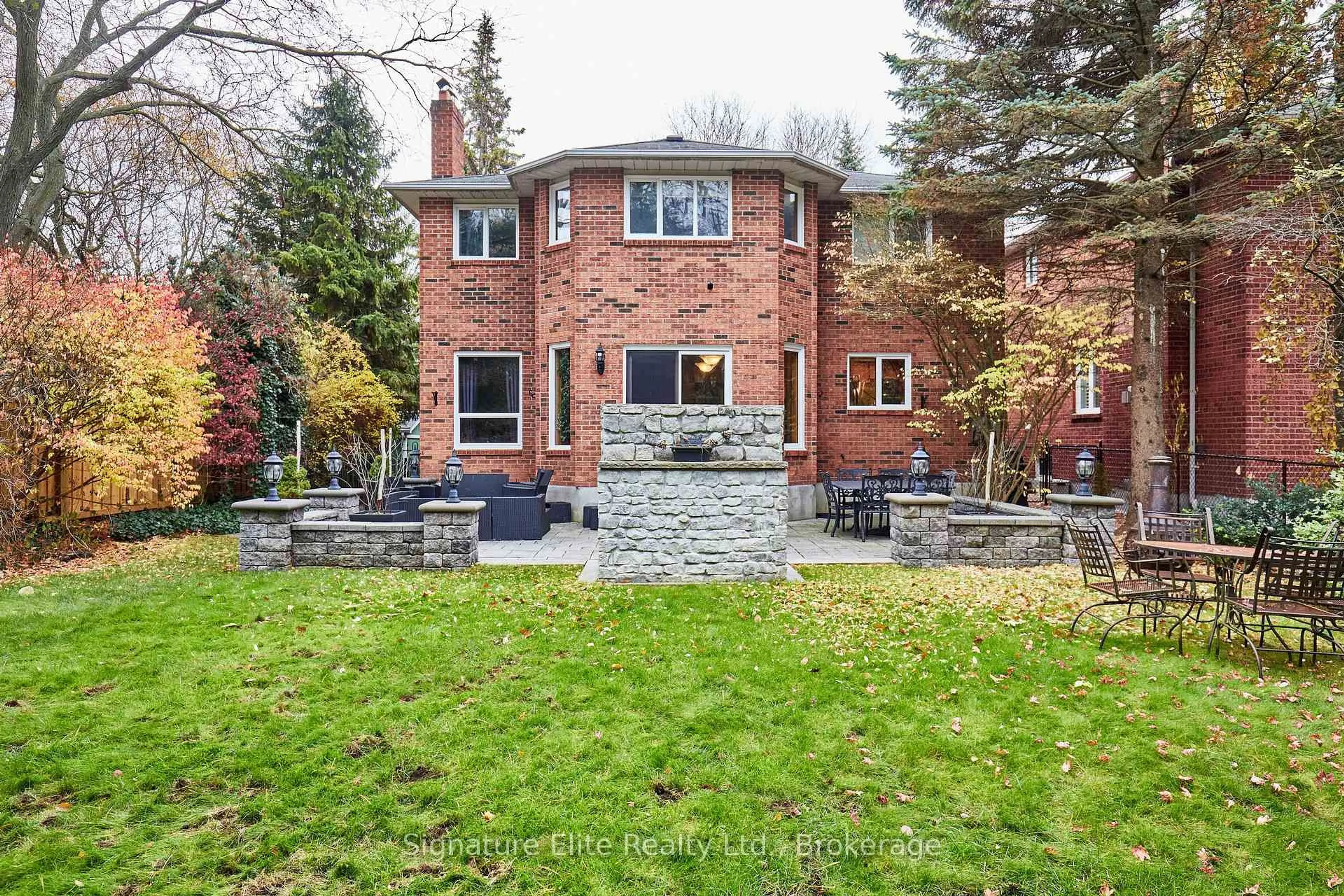 Patio, street for 4 Camor Crt, Toronto Ontario M1C 4V5