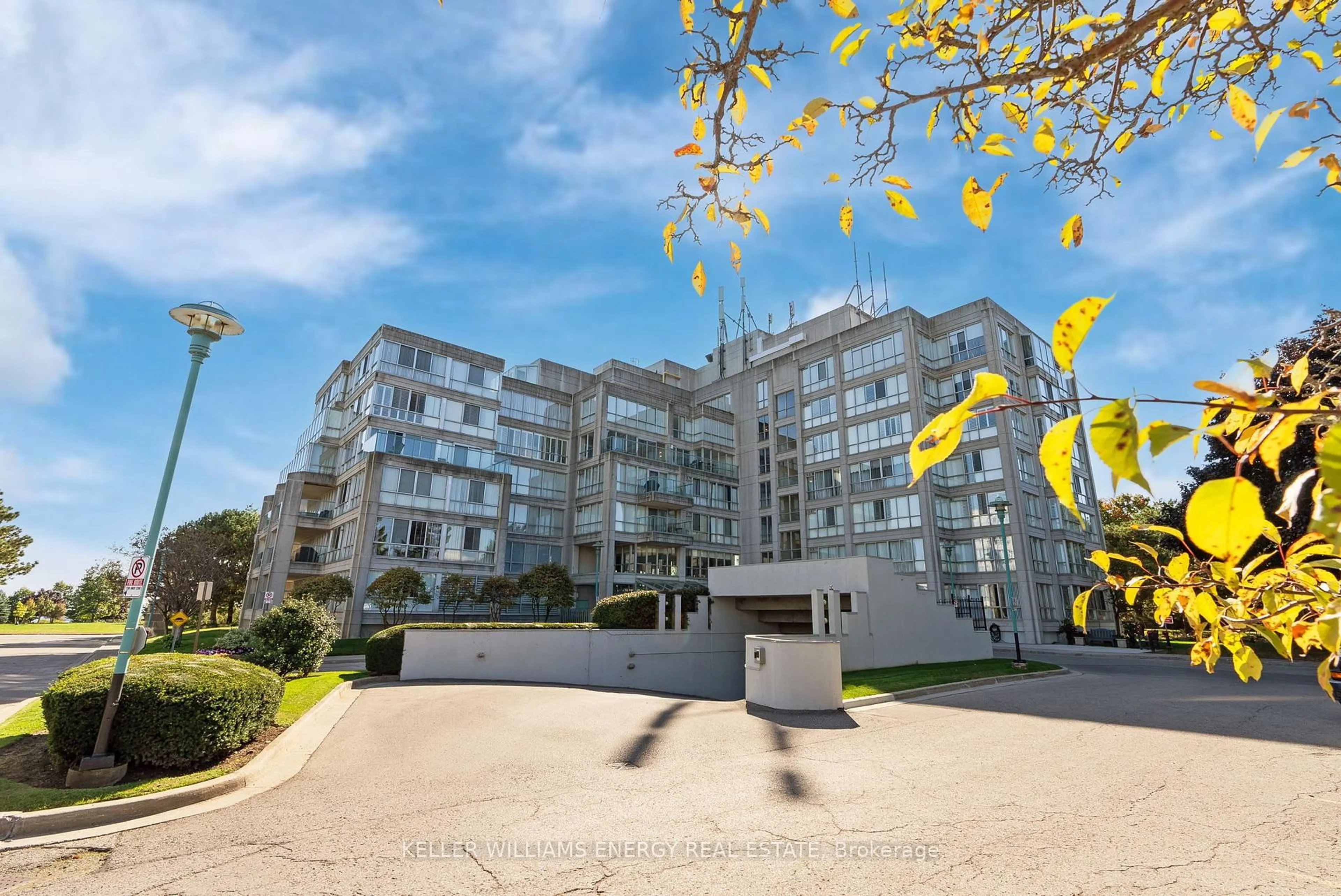 Unknown for 70 Cumberland Lane #105, Ajax Ontario L1S 7K2