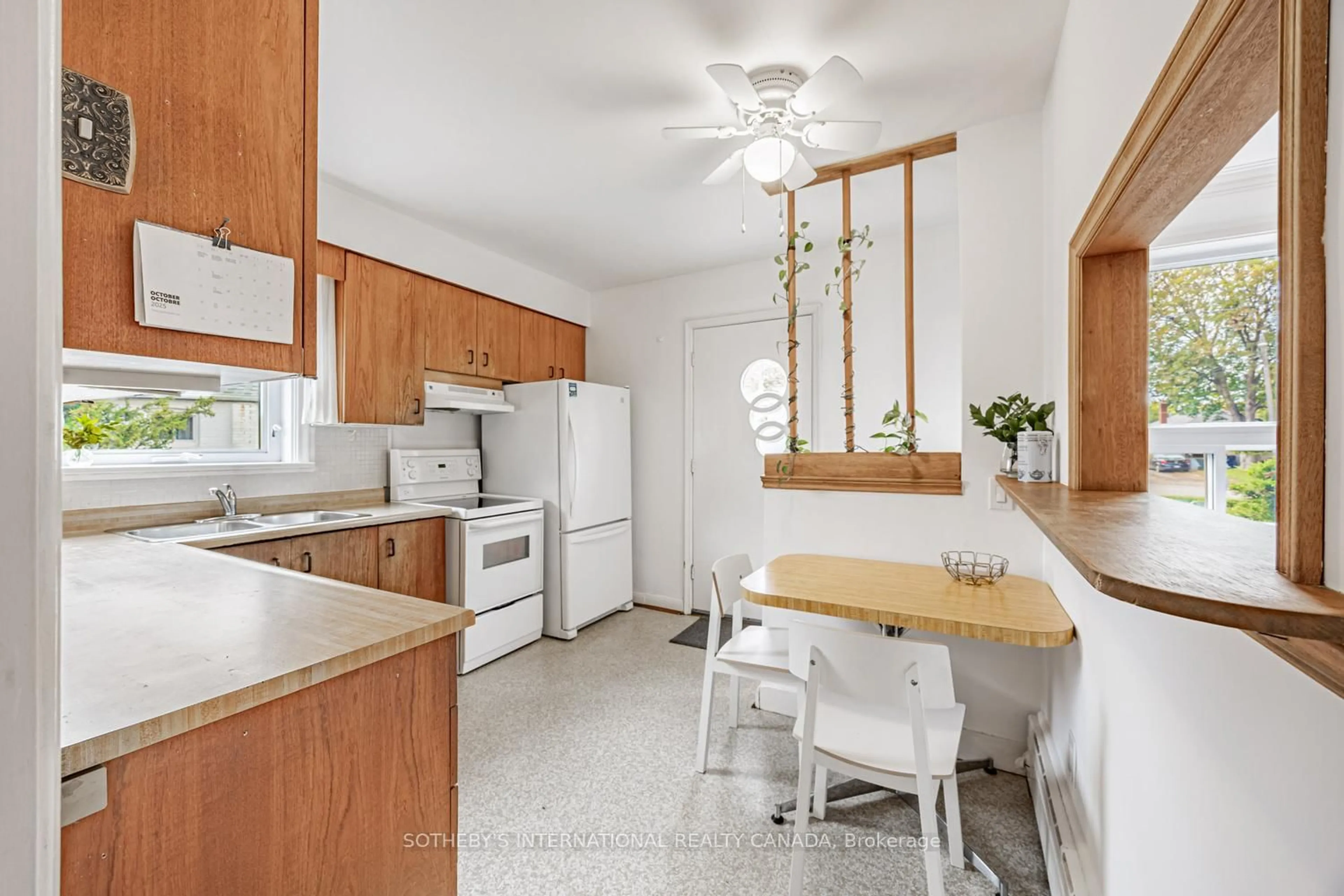 Standard kitchen, unknown for 21 Tripp Cres, Toronto Ontario M1P 1B4