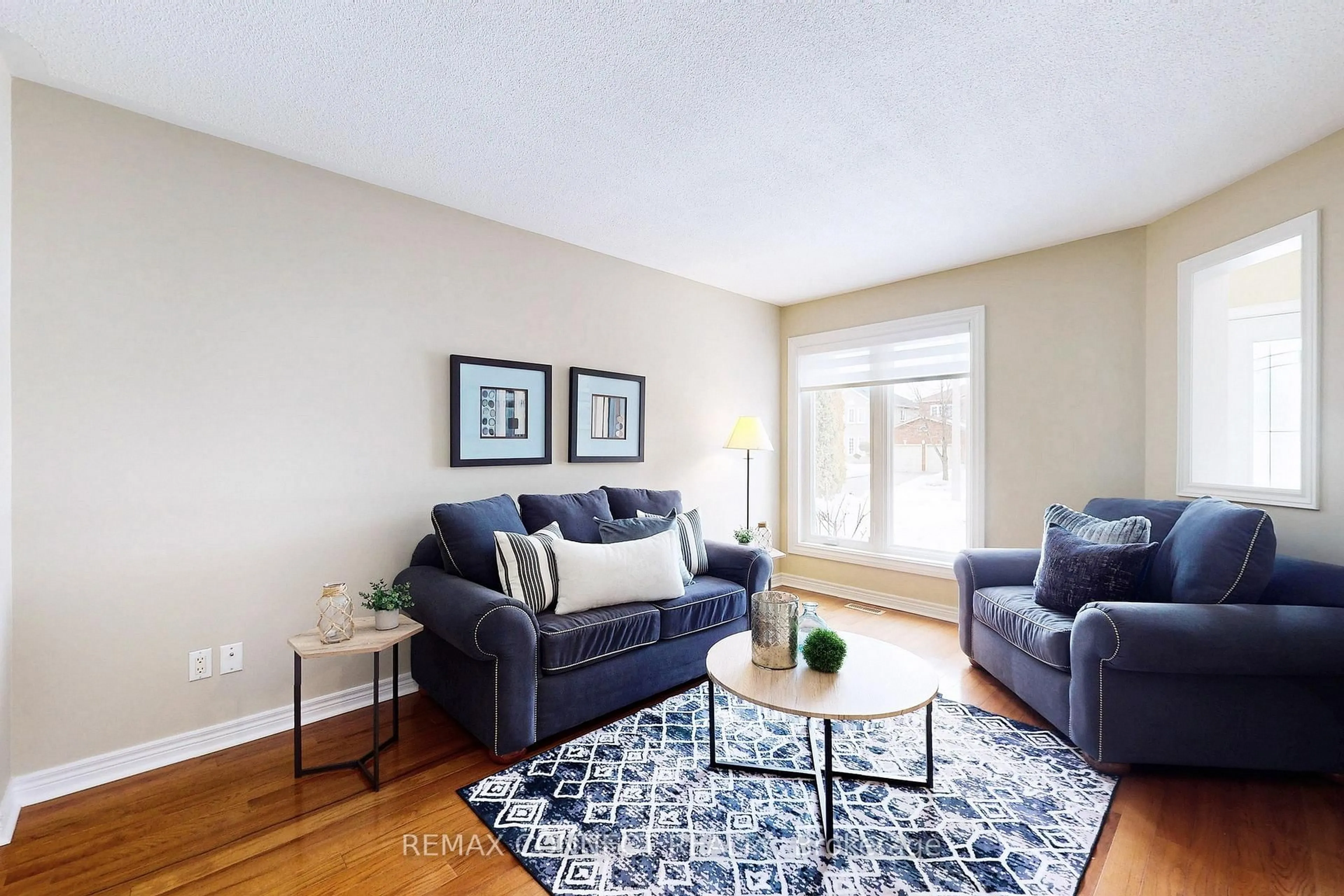 Living room with furniture, unknown for 111 Dali Cres, Toronto Ontario M1B 5Y3