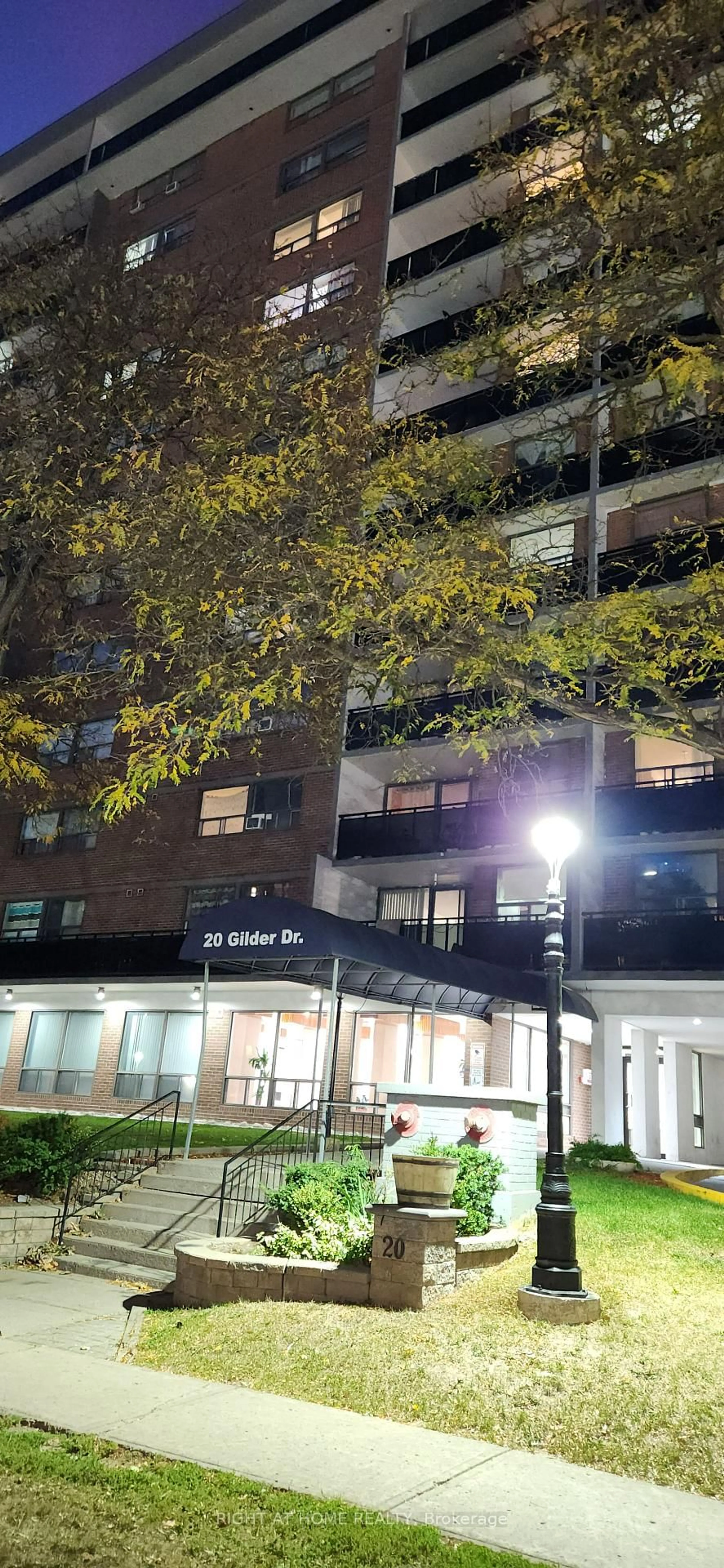 Unknown for 20 Gilder Dr #505, Toronto Ontario M1K 5E1