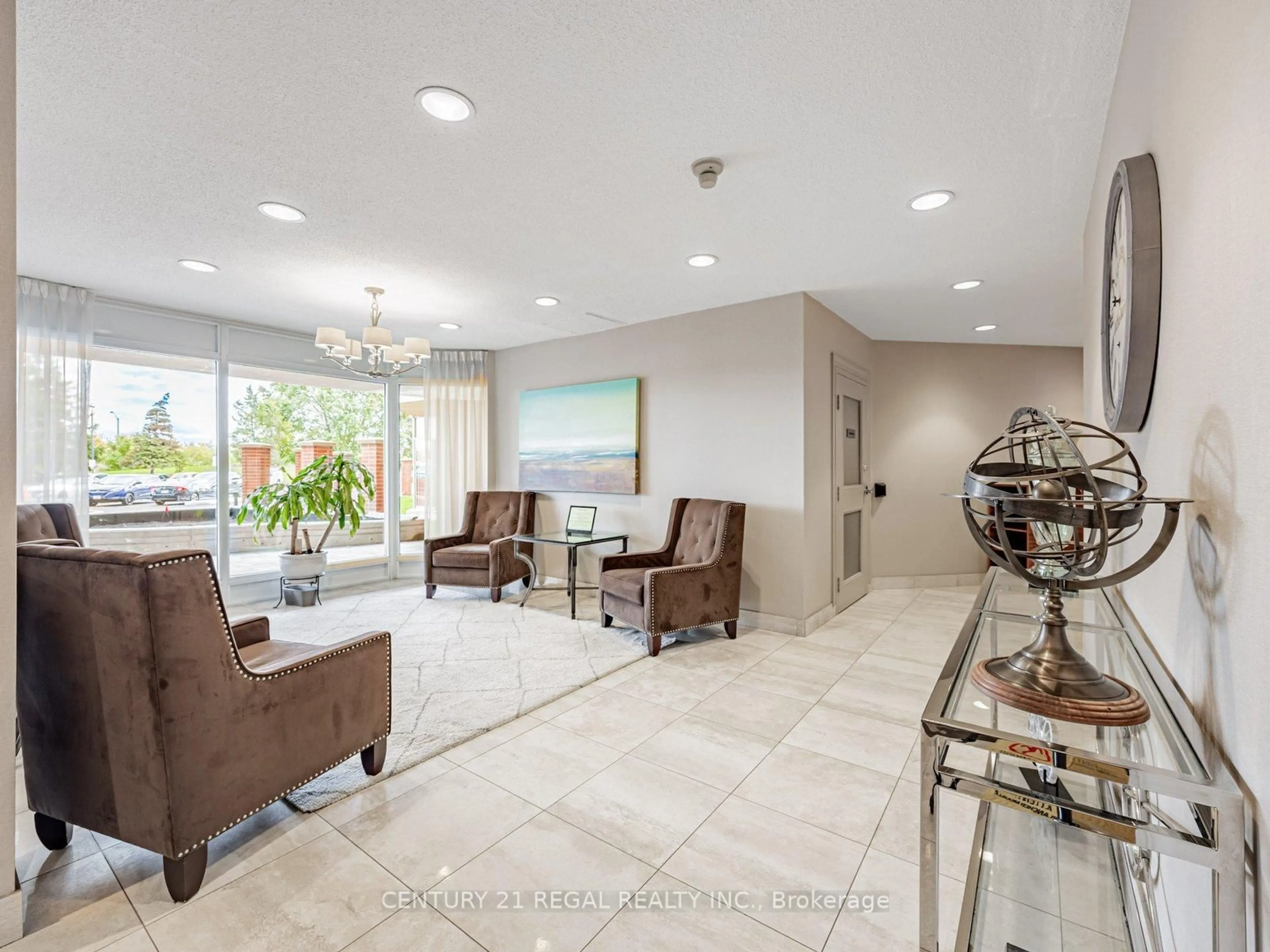 Indoor foyer for 20 Dean Park Rd #601, Toronto Ontario M1B 3G9