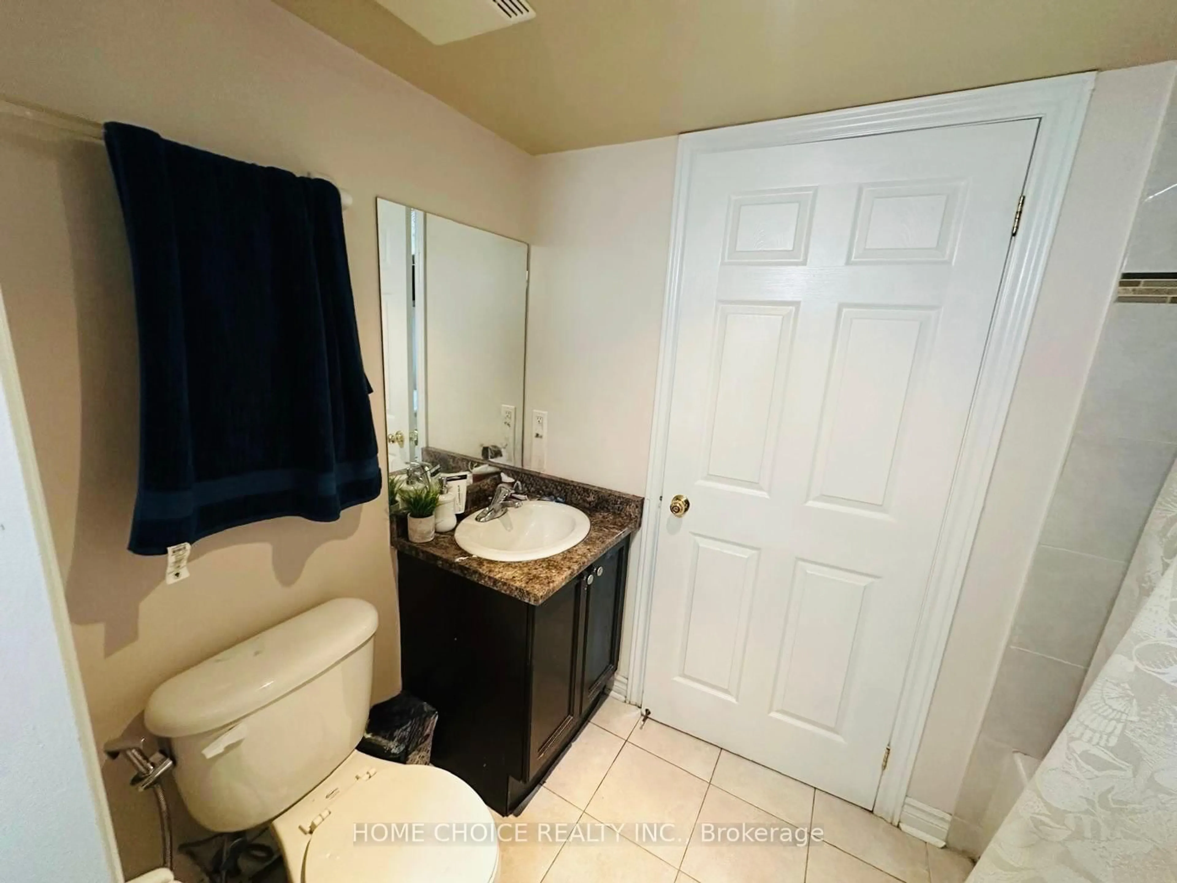 Standard bathroom, unknown for 1775 Markham Rd #105, Toronto Ontario M1B 2Z7