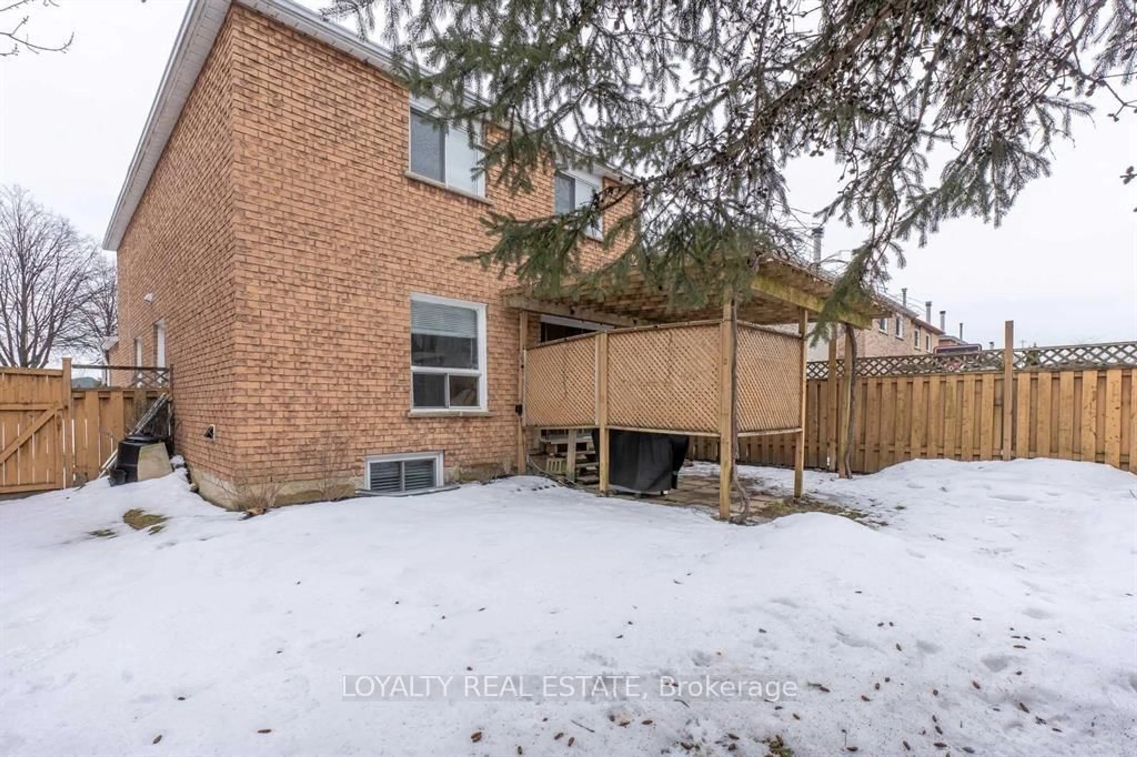 Unknown for 1540 Marshcourt Dr, Pickering Ontario L1V 6C6