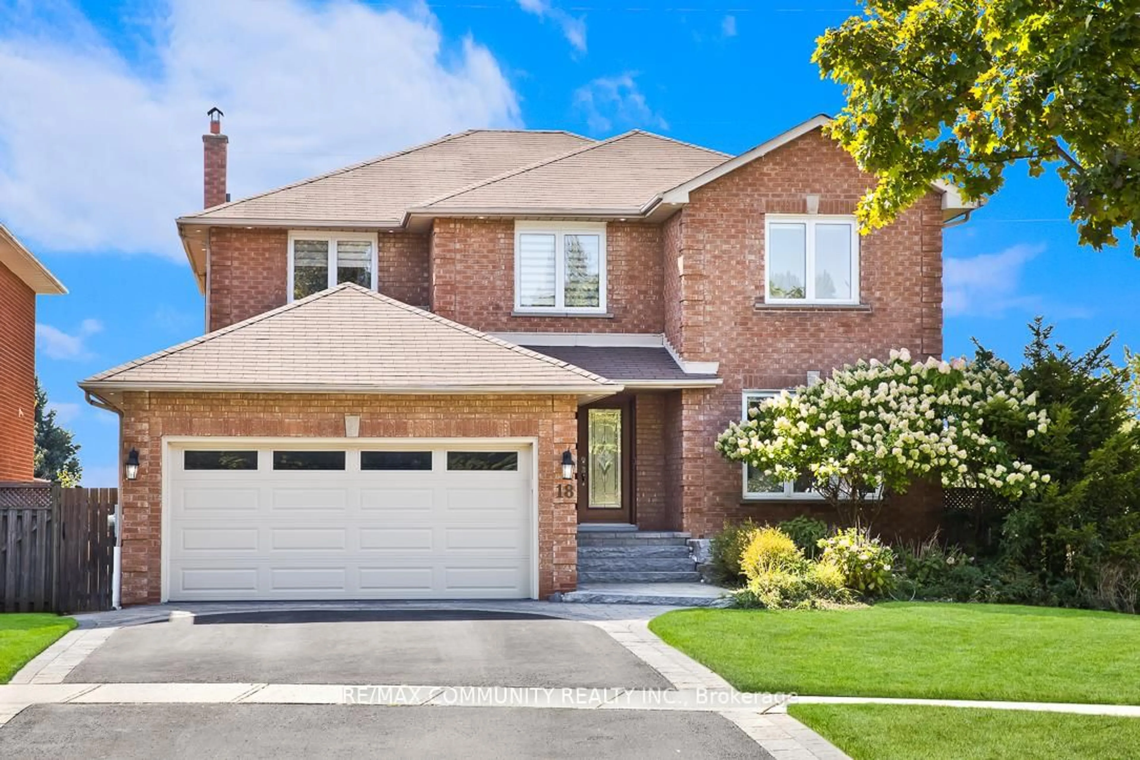 Home with brick exterior material, street for 18 Winter Crt, Whitby Ontario L1N 8Y2