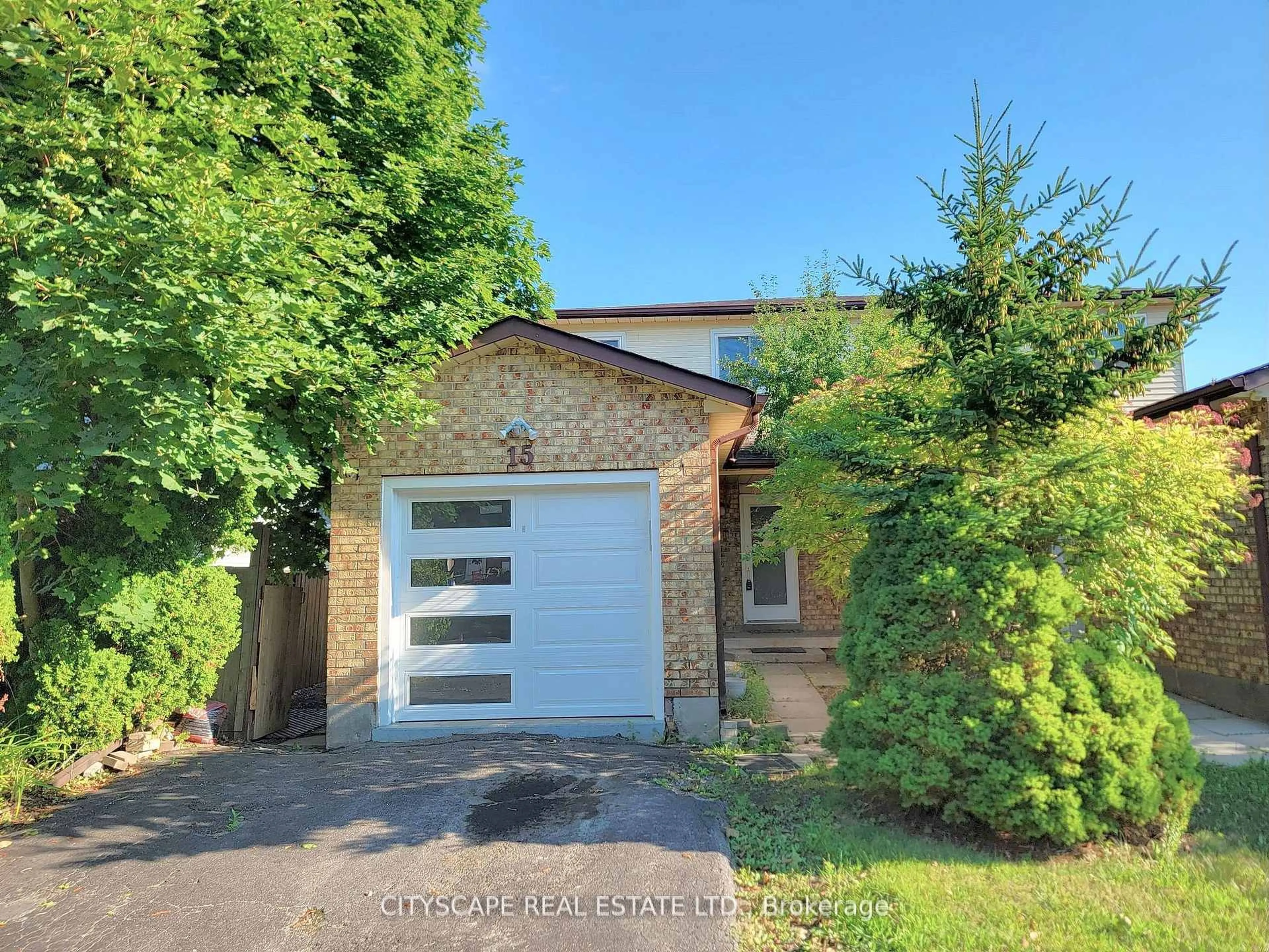 A pic from outside/outdoor area/front of a property/back of a property/a pic from drone, street for 15 Hartsfield Dr, Clarington Ontario L1E 1M8