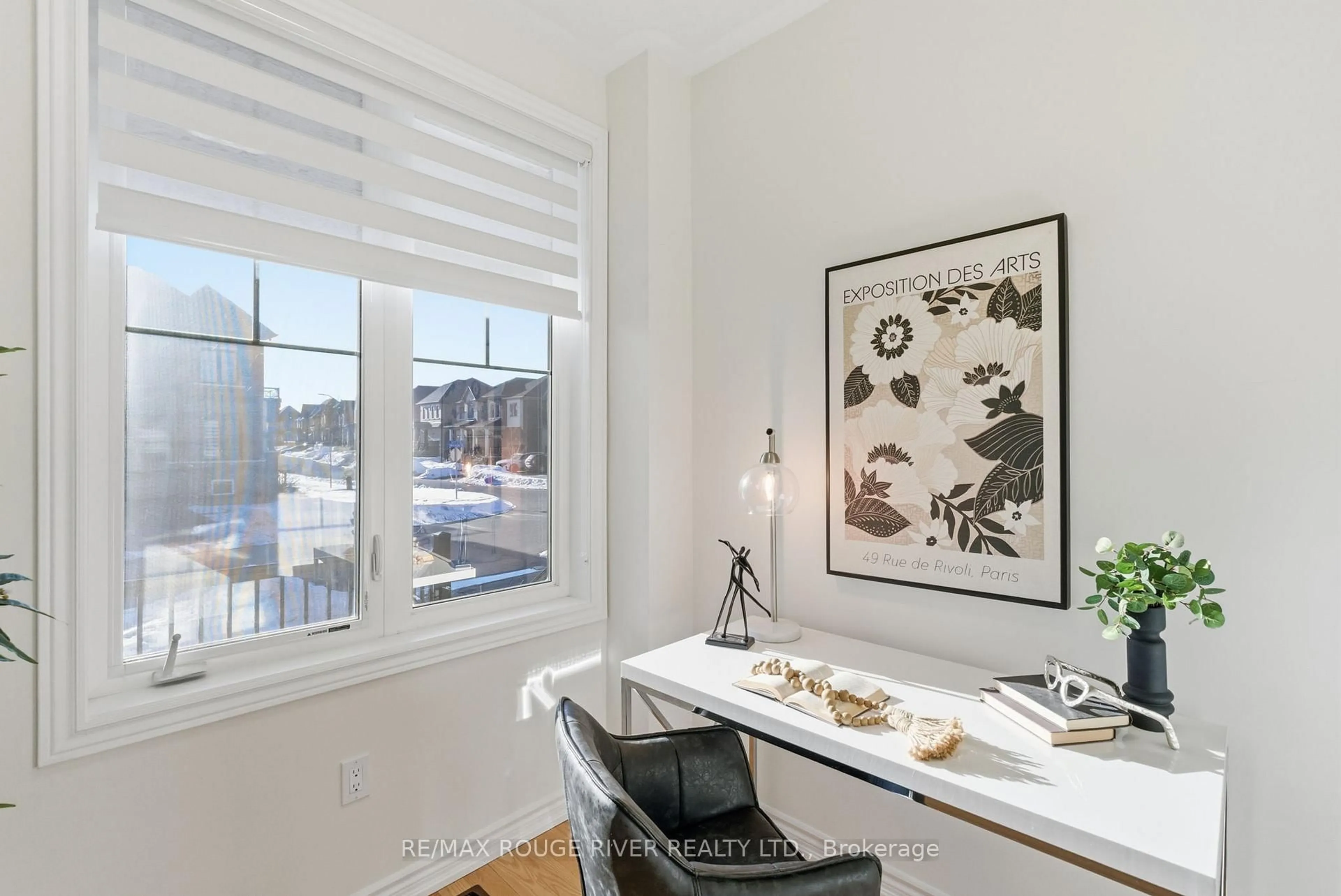 A pic of a room for 27 Swordfish Dr, Whitby Ontario L1P 0K7