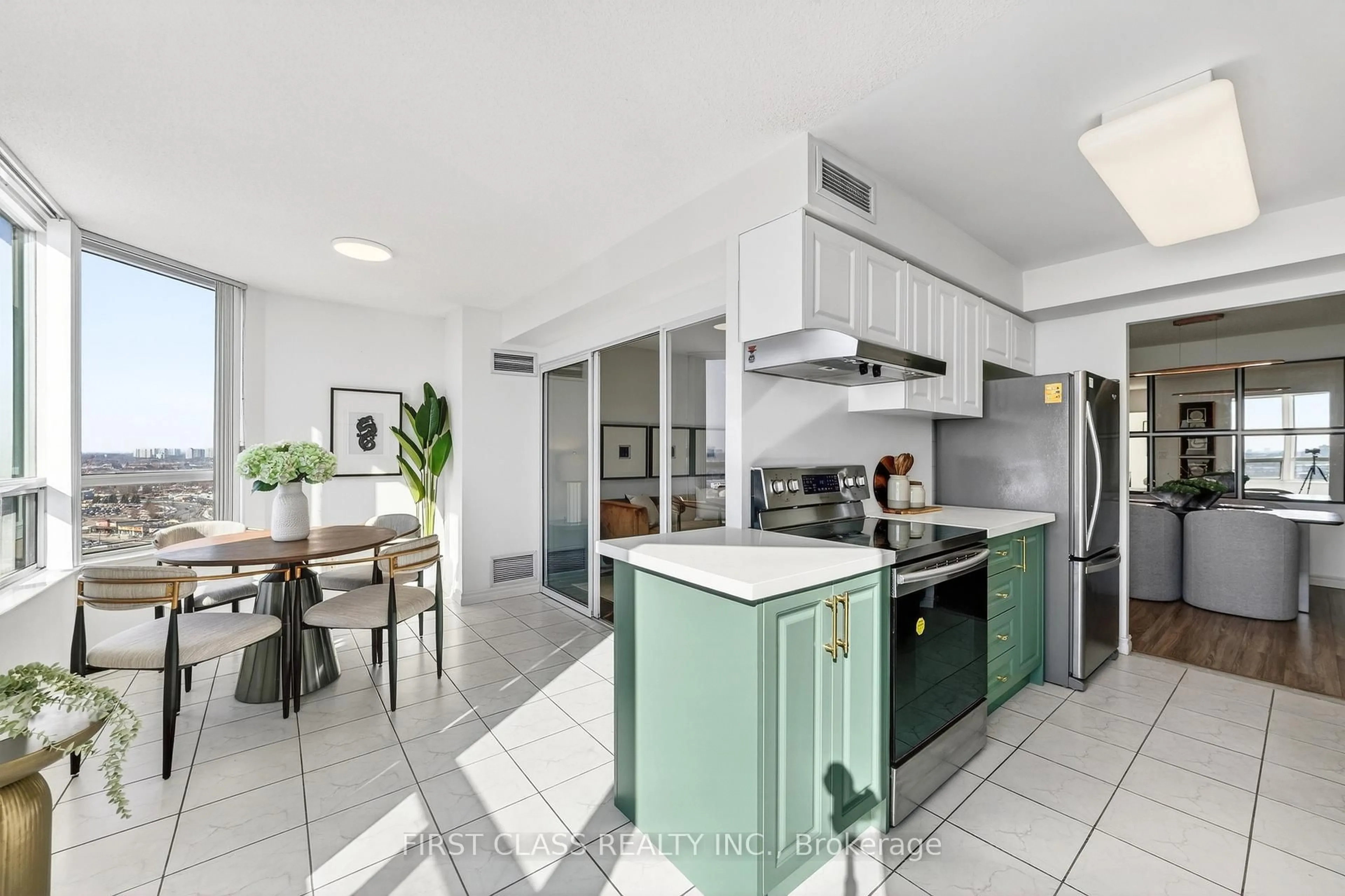 Open concept kitchen, ceramic/tile floor for 68 Corporate Dr #2136, Toronto Ontario M1H 3H3