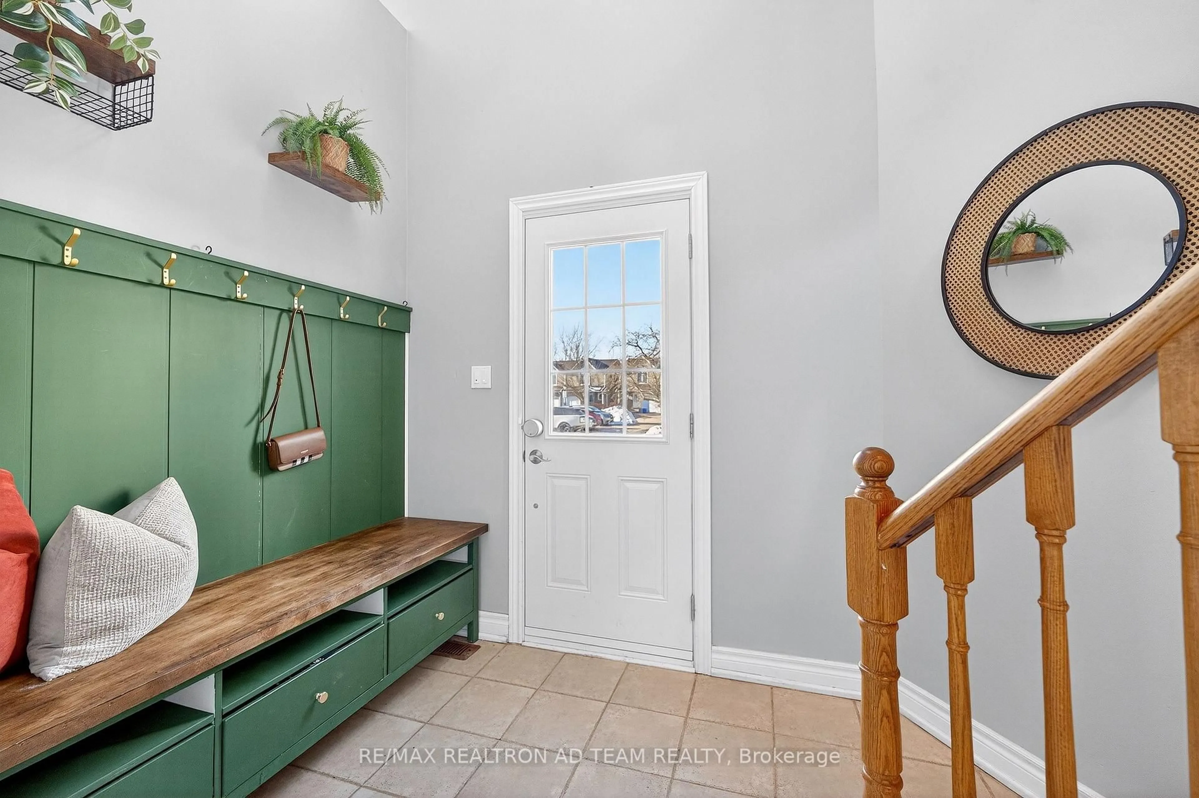 Indoor entryway for 1345 Altona Rd #17, Pickering Ontario L1V 6Y9