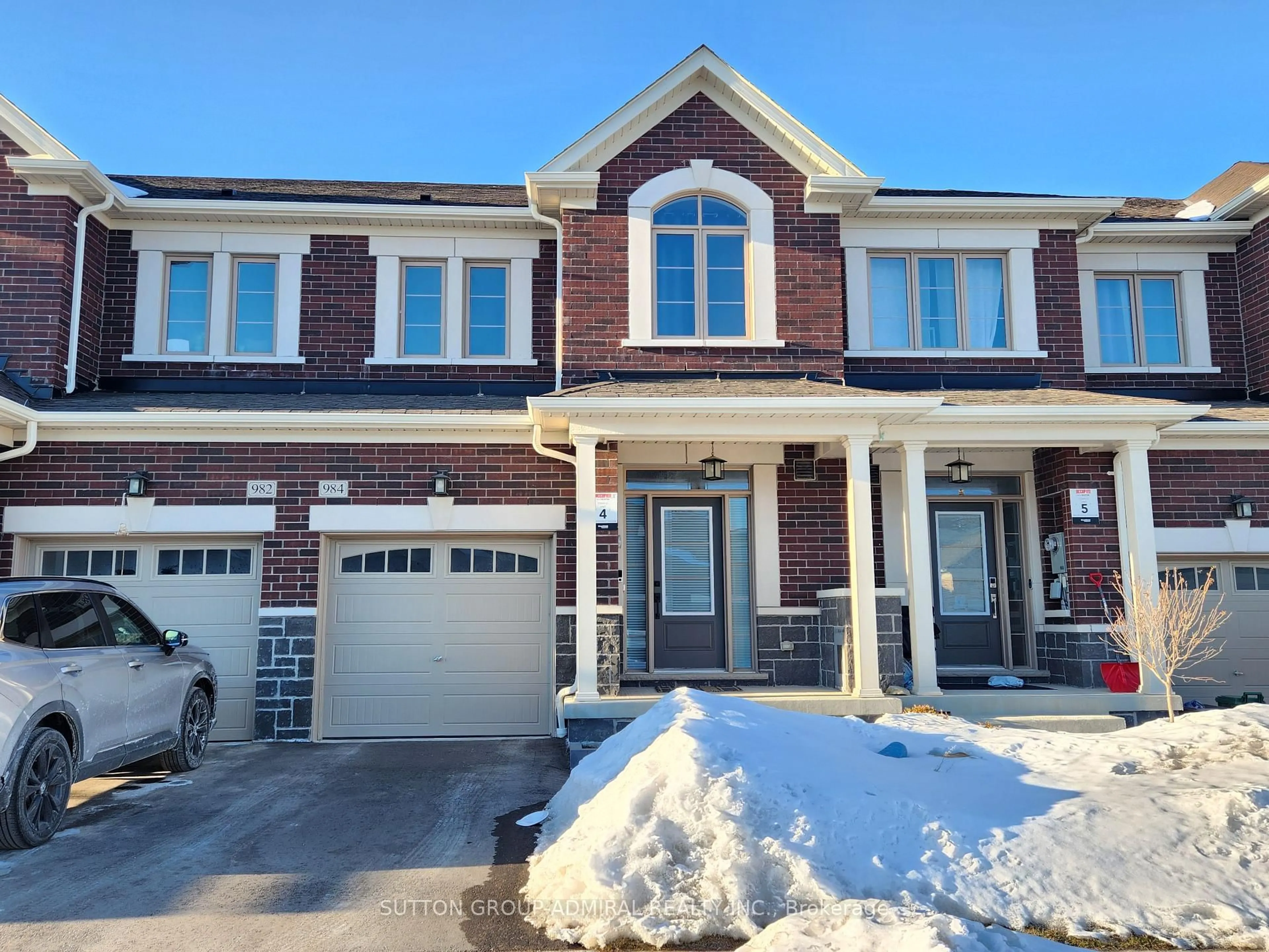Home with brick exterior material, street for 984 Crowsnest Hllw, Pickering Ontario L1X 0P4