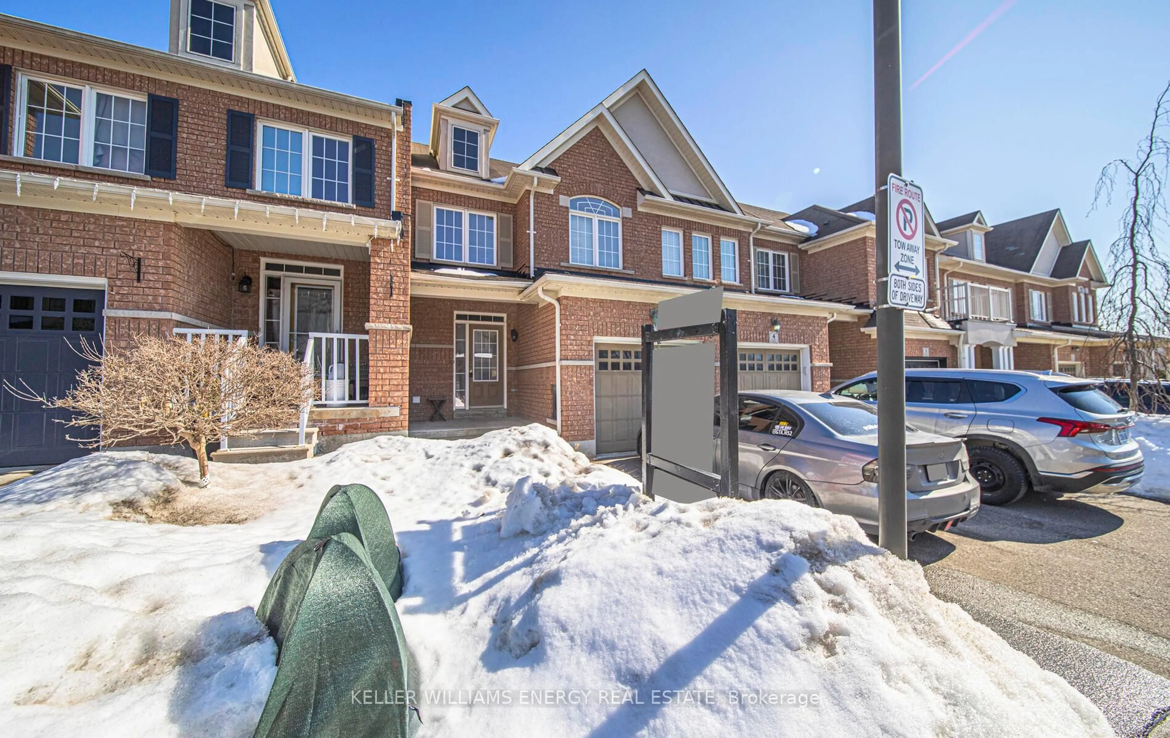 Home with brick exterior material, street for 715 Grandview St #5, Oshawa Ontario L1K 0N2