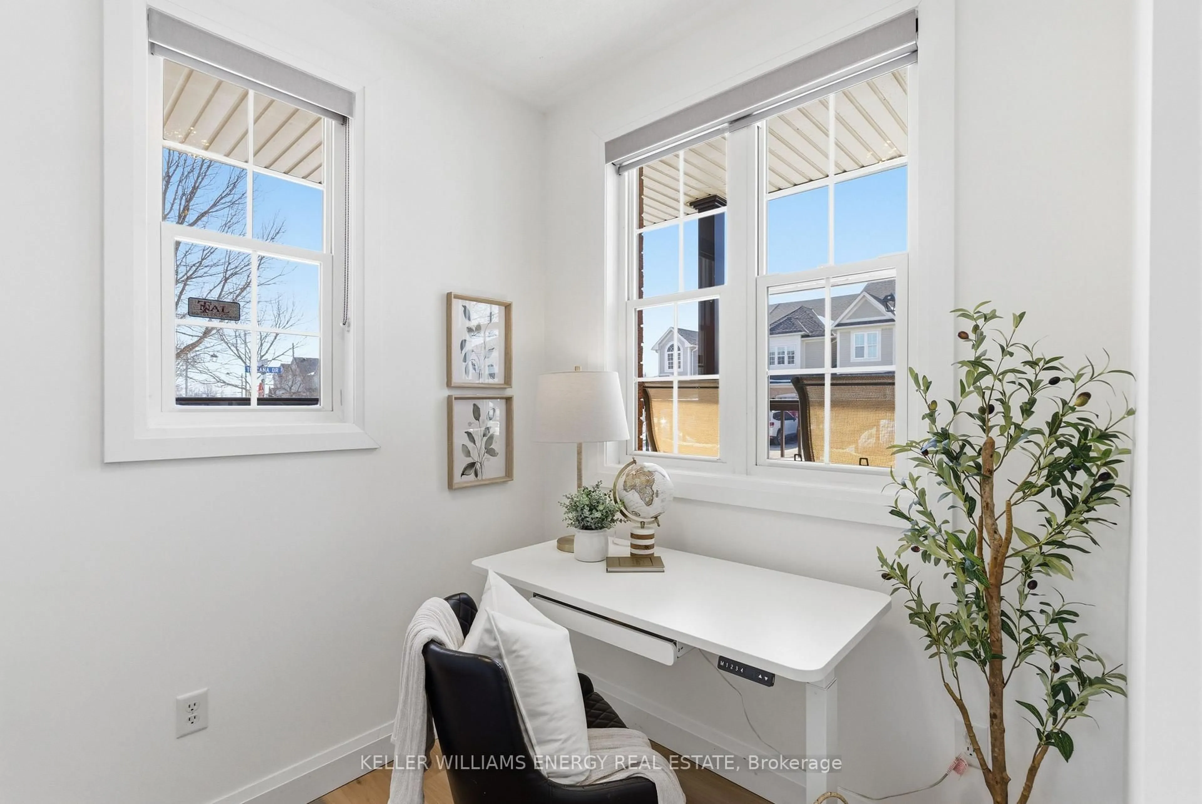 A pic of a room for 25 Toscana Dr, Whitby Ontario L1R 2Z4