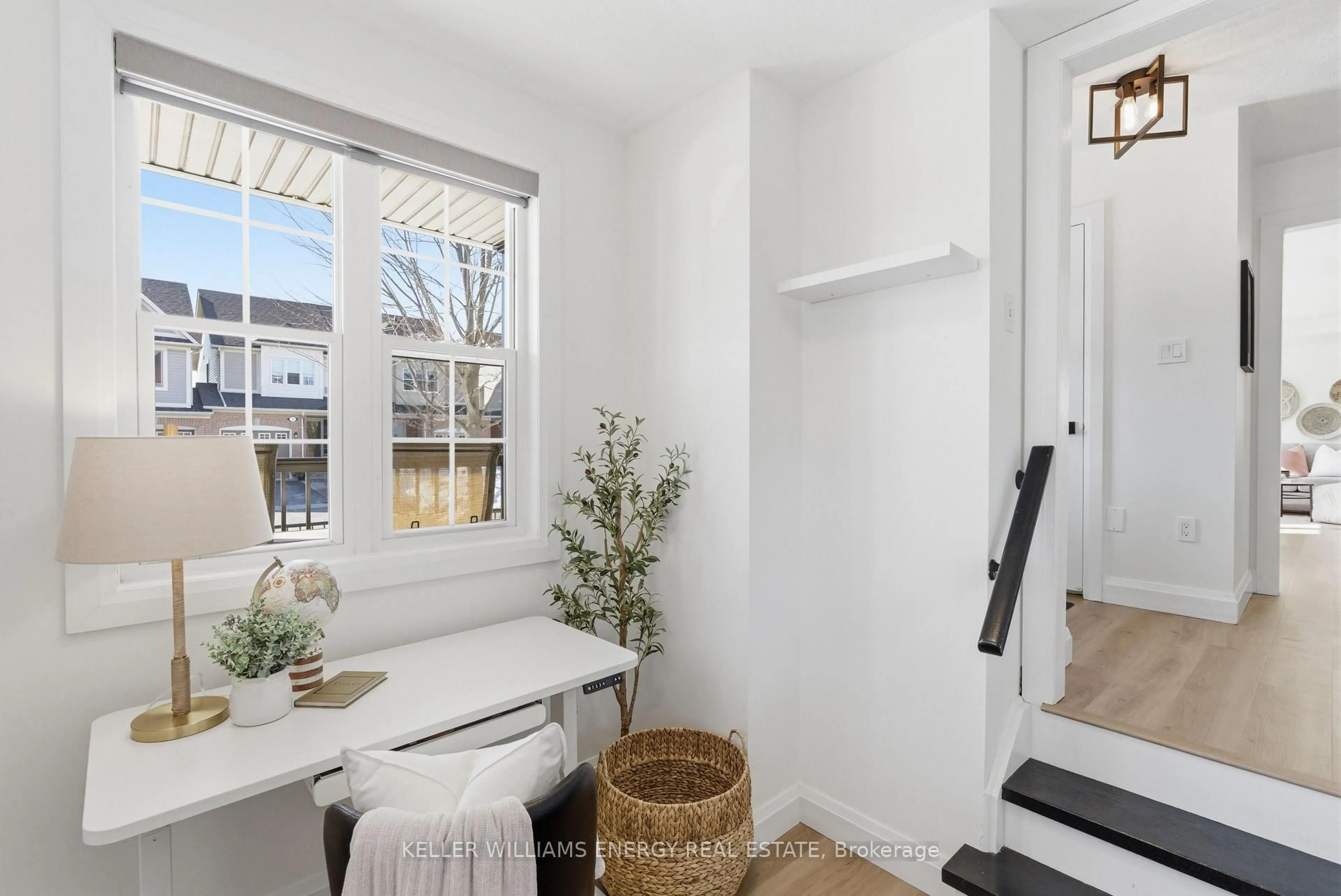 Laundry room for 25 Toscana Dr, Whitby Ontario L1R 2Z4