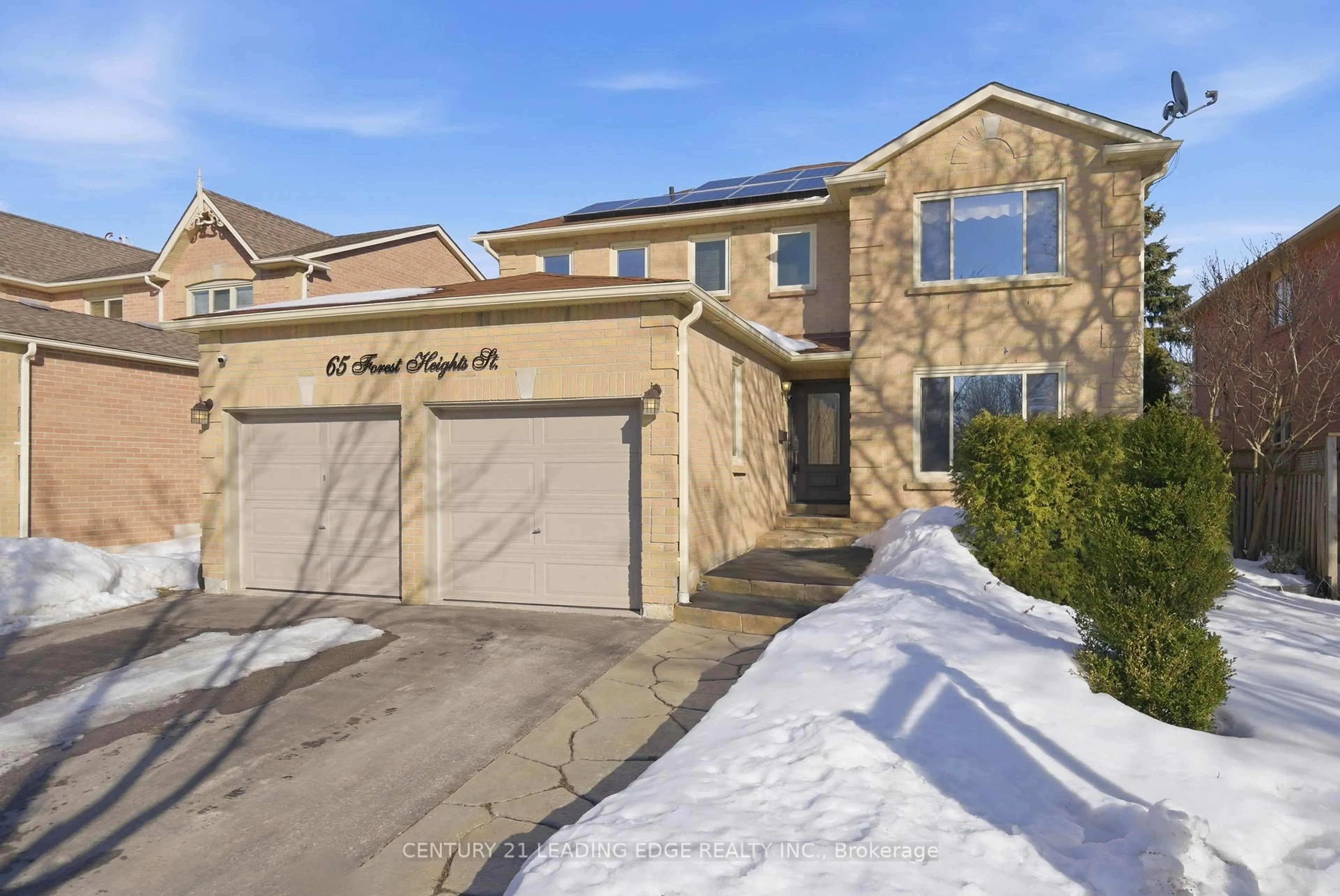 Unknown for 65 Forest Heights St, Whitby Ontario L1R 1X4