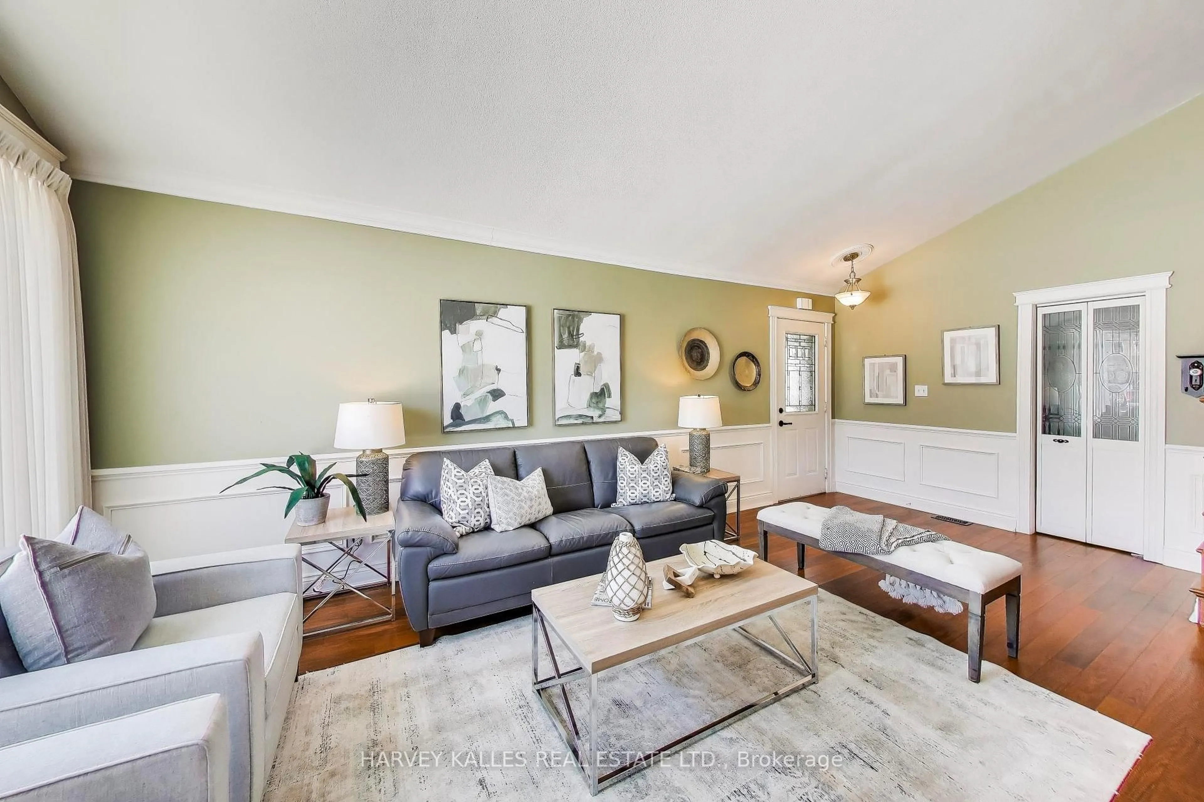 Living room with furniture, unknown for 56 Thorncliffe St, Oshawa Ontario L1H 7G9