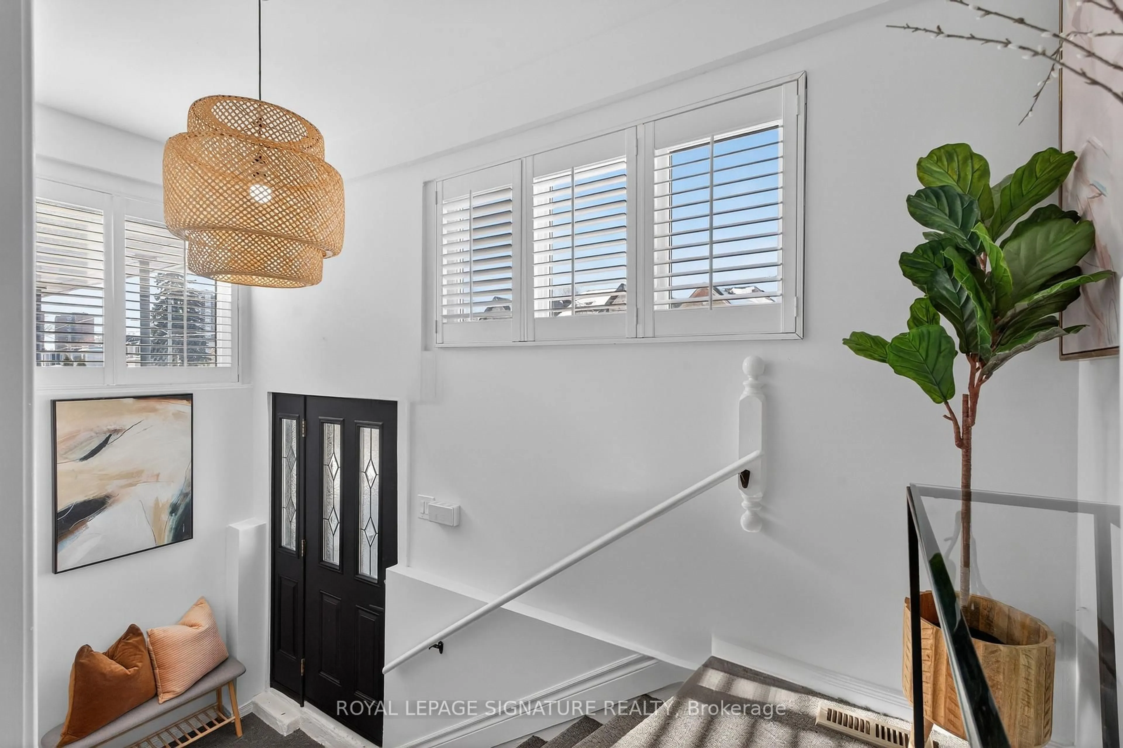 Indoor entryway for 79 Pitt Ave, Toronto Ontario M1L 2R5