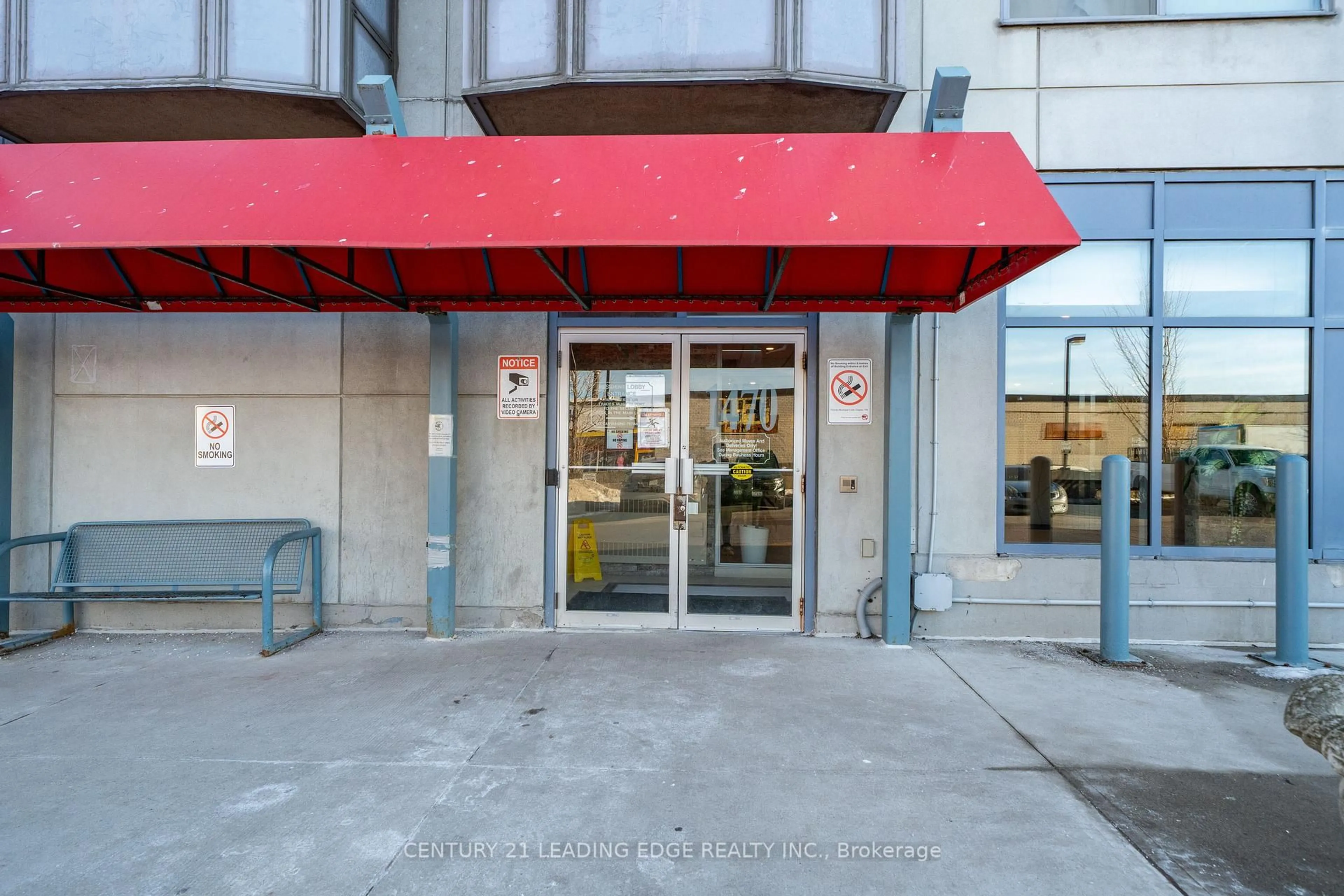 Indoor foyer for 1470 MIDLAND Ave #2310, Toronto Ontario M1P 4Z4