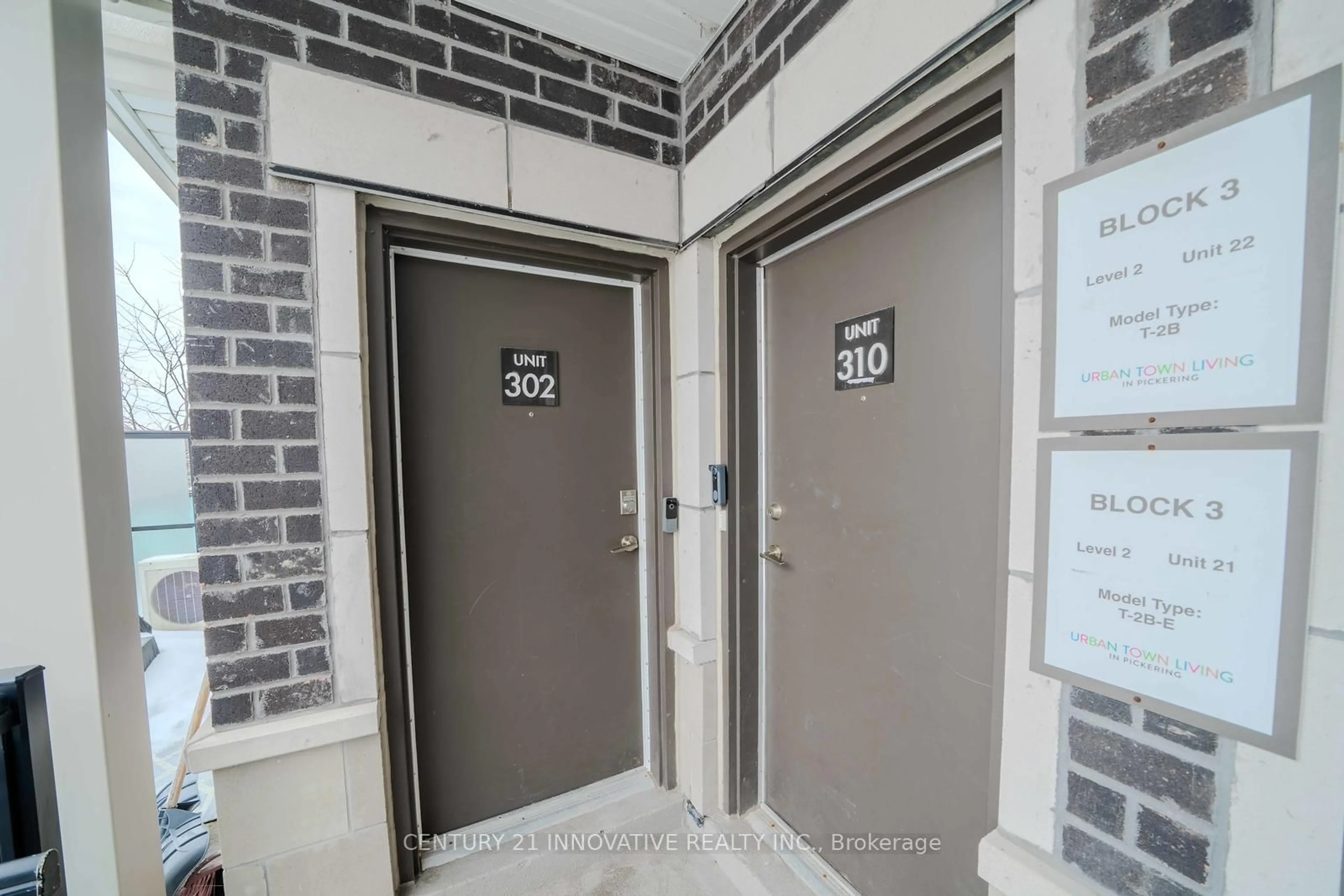 Indoor foyer for 1711 Pure Springs Blvd #302, Pickering Ontario L1X 0E3
