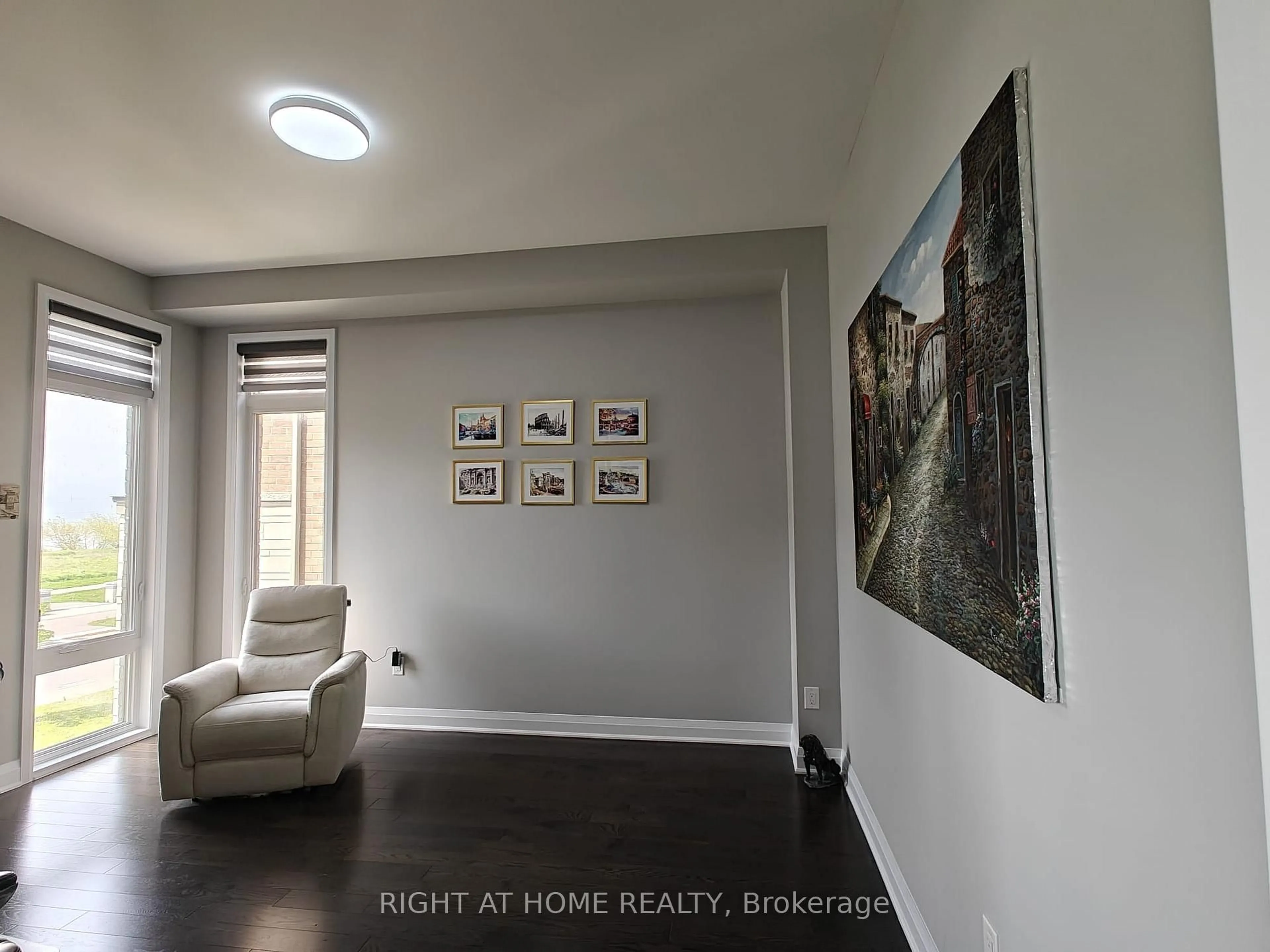 Unknown for 215 Port Darlington Rd, Clarington Ontario L1C 4A7