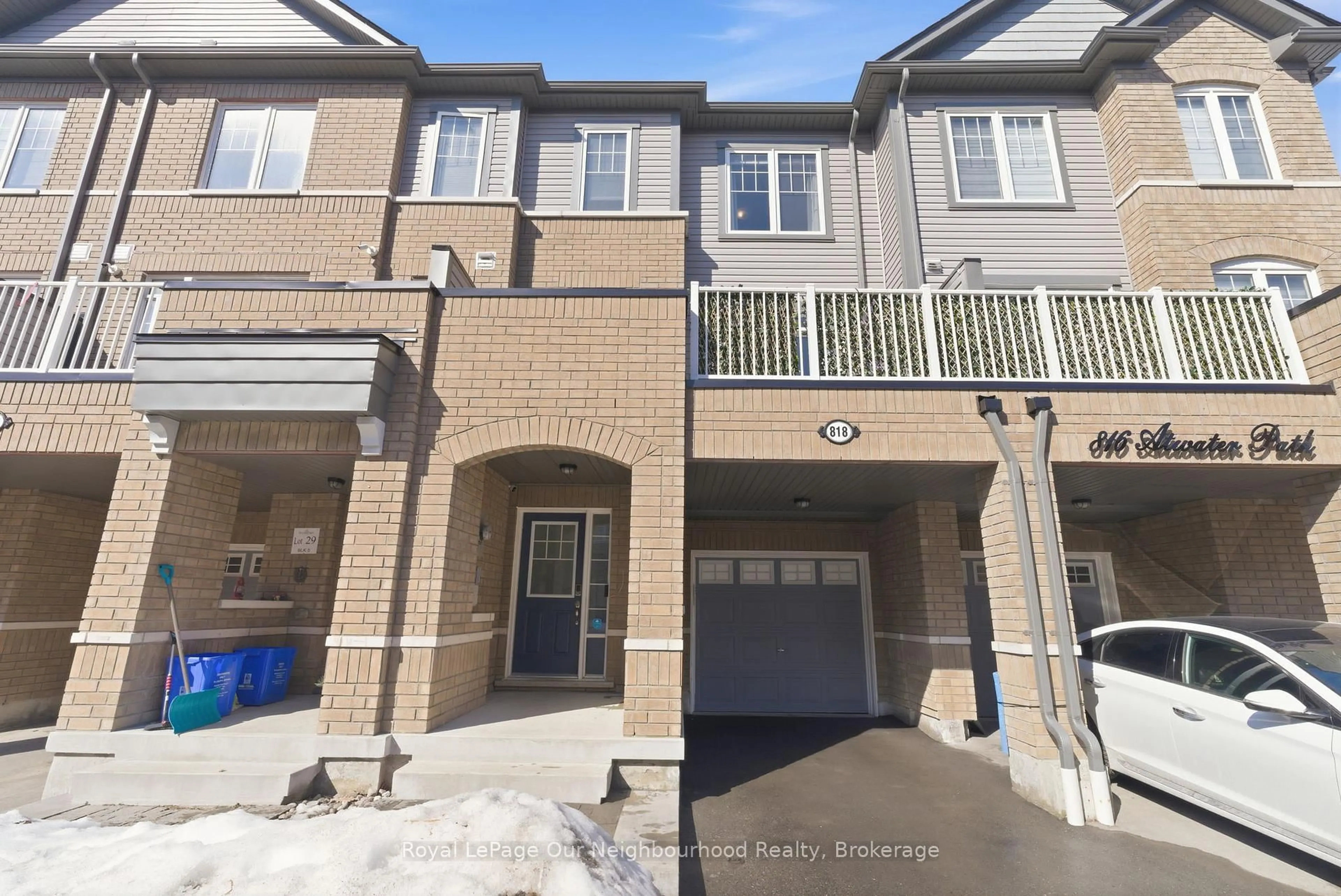 Unknown for 818 Atwater Path, Oshawa Ontario L1J 0E8