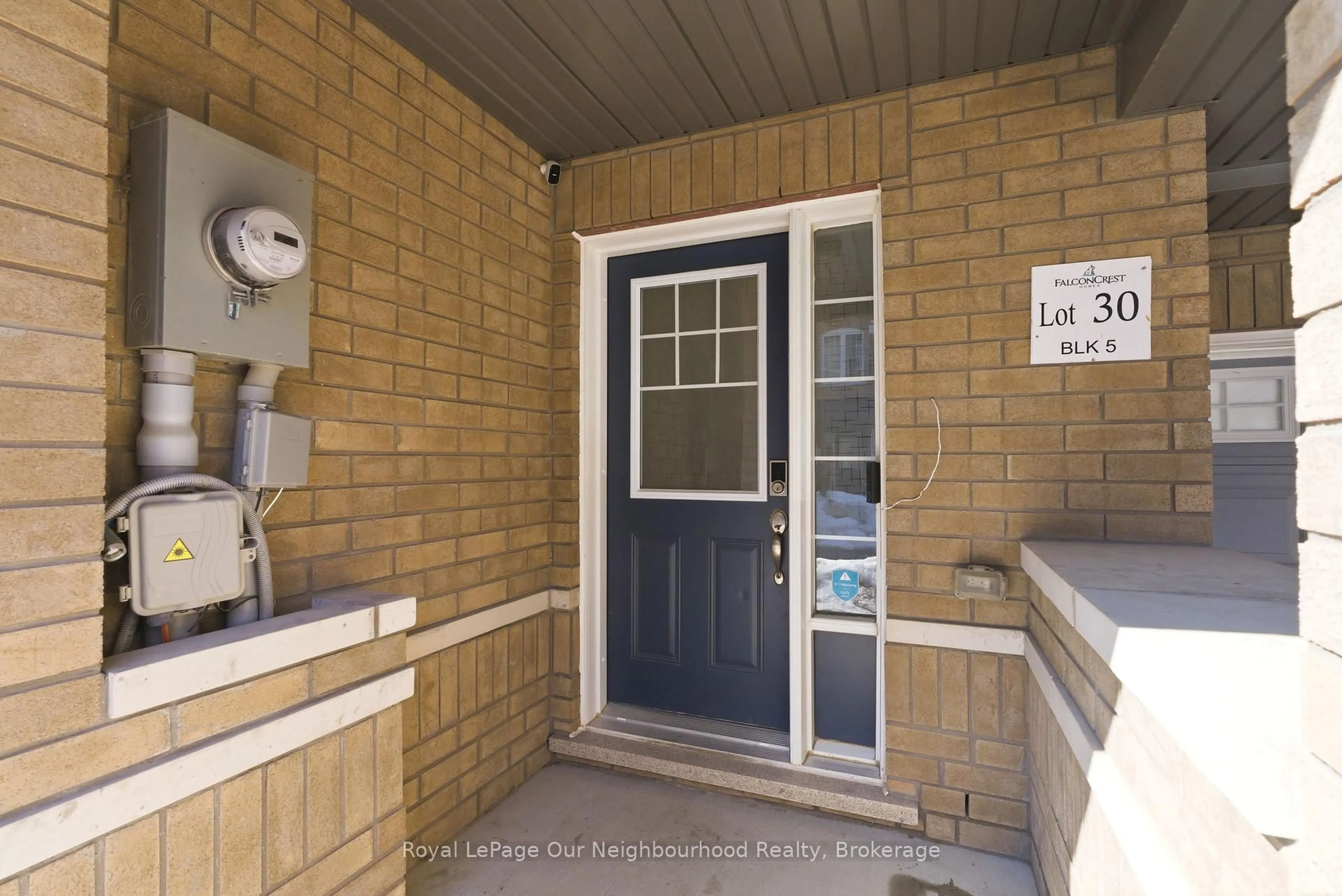 Unknown for 818 Atwater Path, Oshawa Ontario L1J 0E8