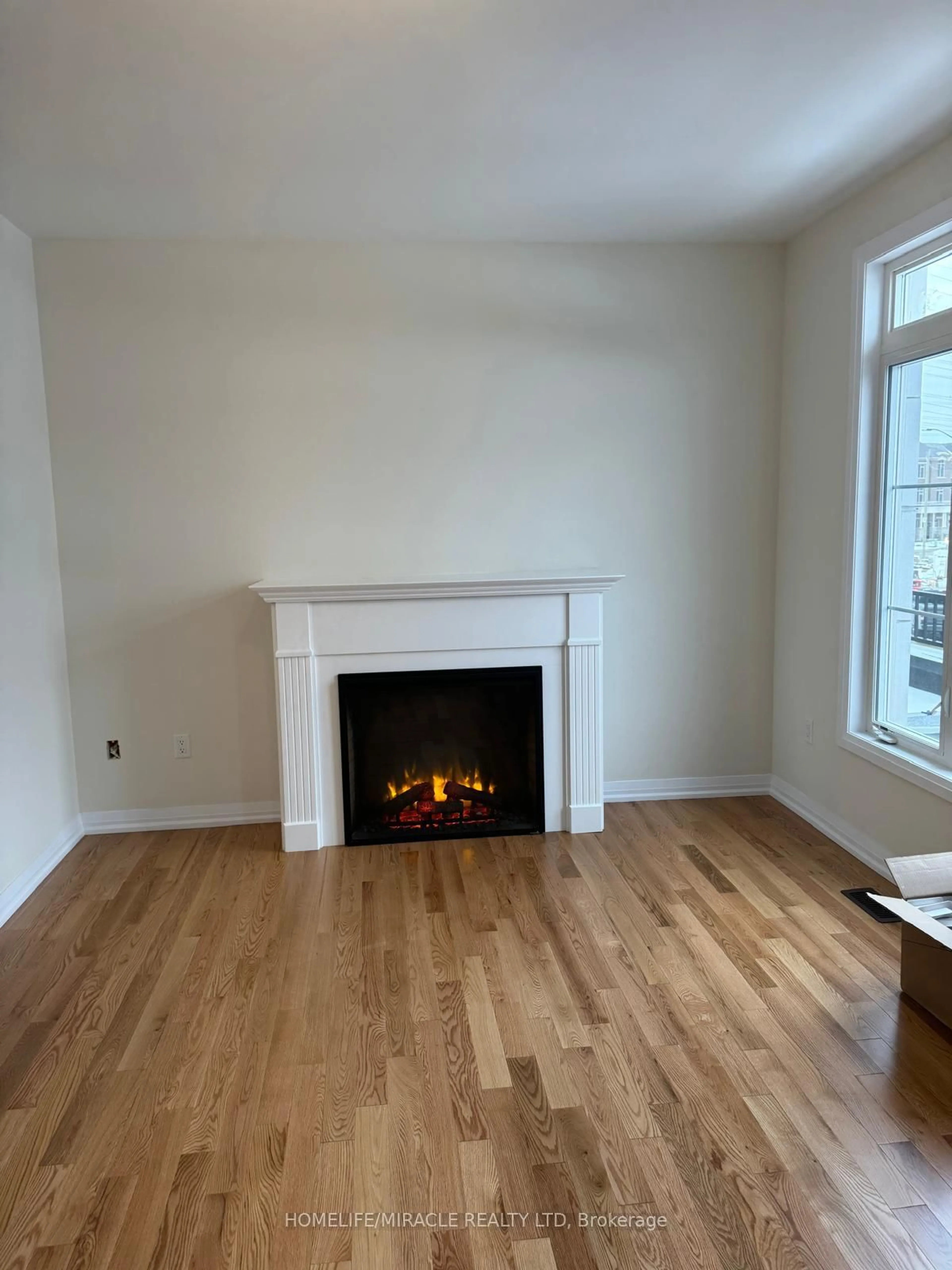 A pic of a room for 34 Coote Crt, Pickering Ontario L1T 0P5