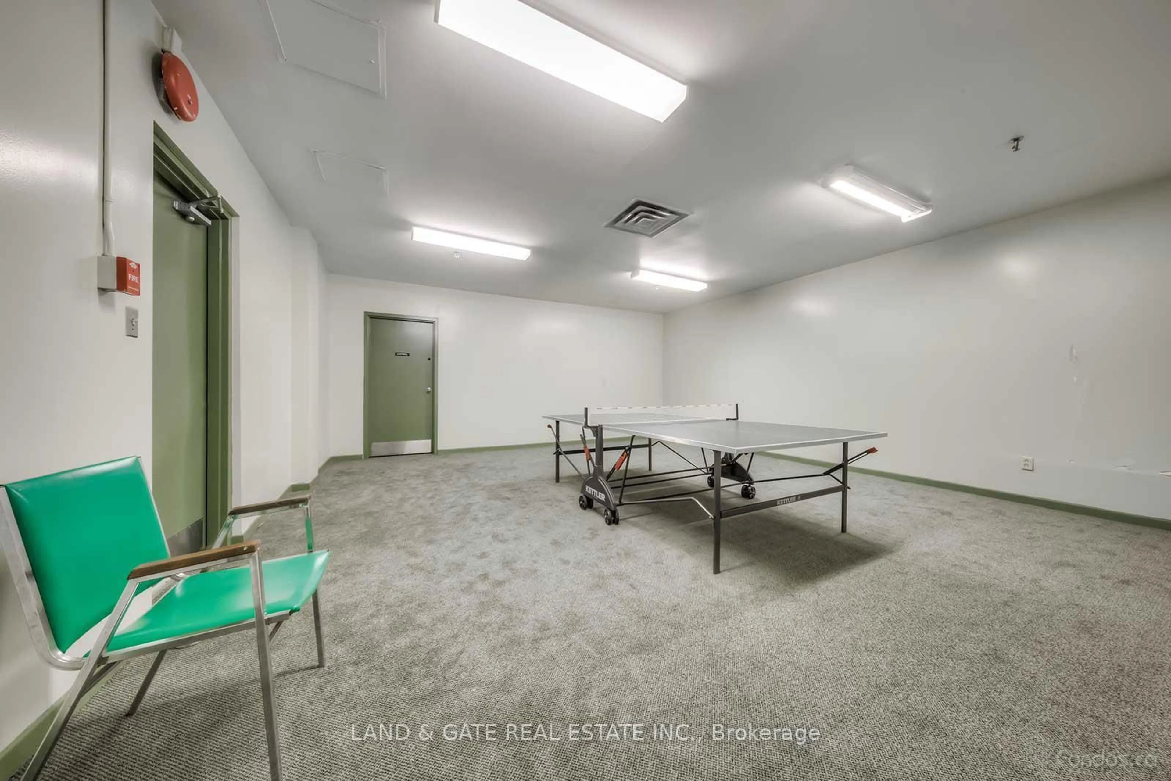 A pic of a room for 1665 Pickering Pkwy #512, Pickering Ontario L1V 6L4