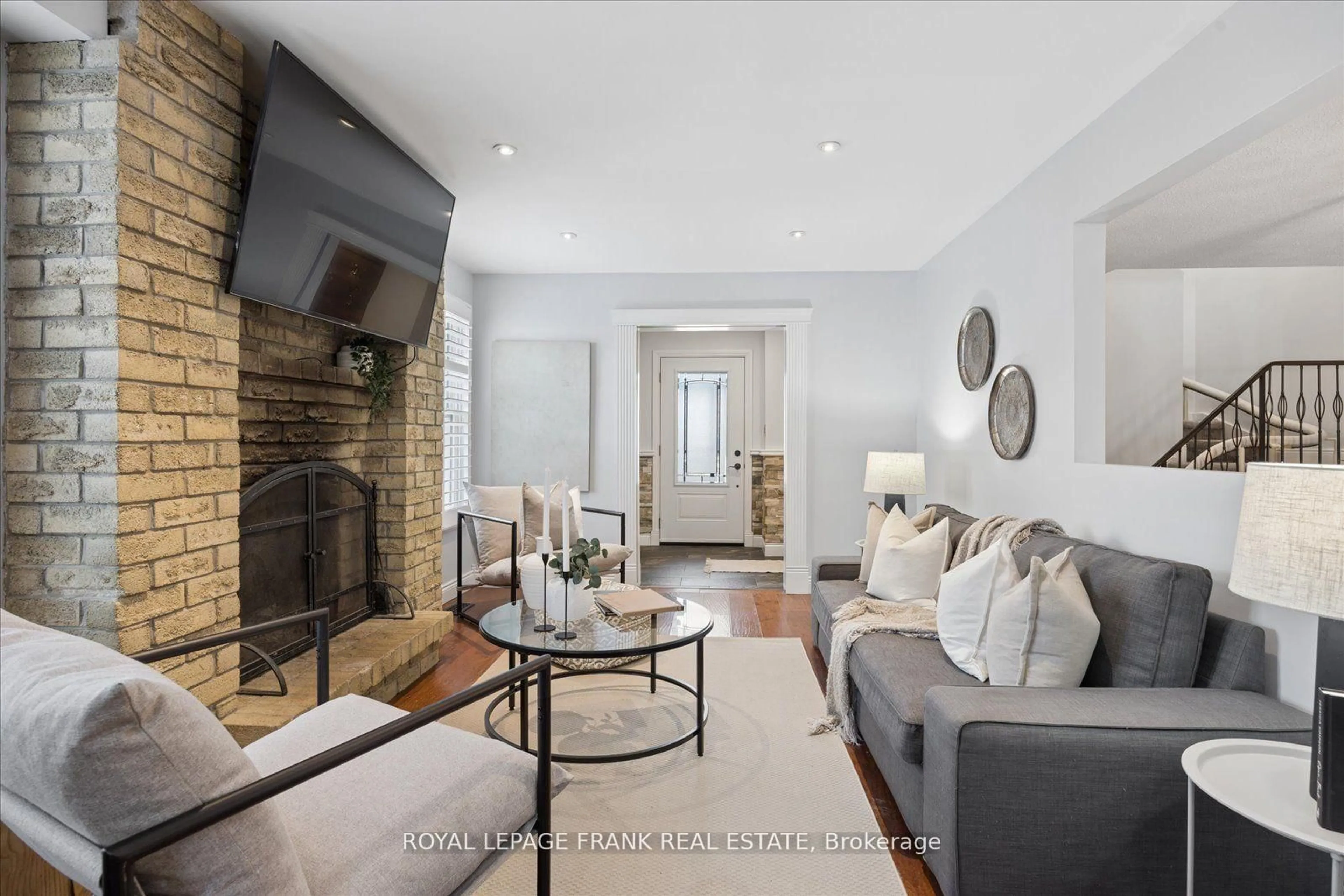 Living room with furniture, unknown for 386 Prince Of Wales Dr, Whitby Ontario L1N 6M9