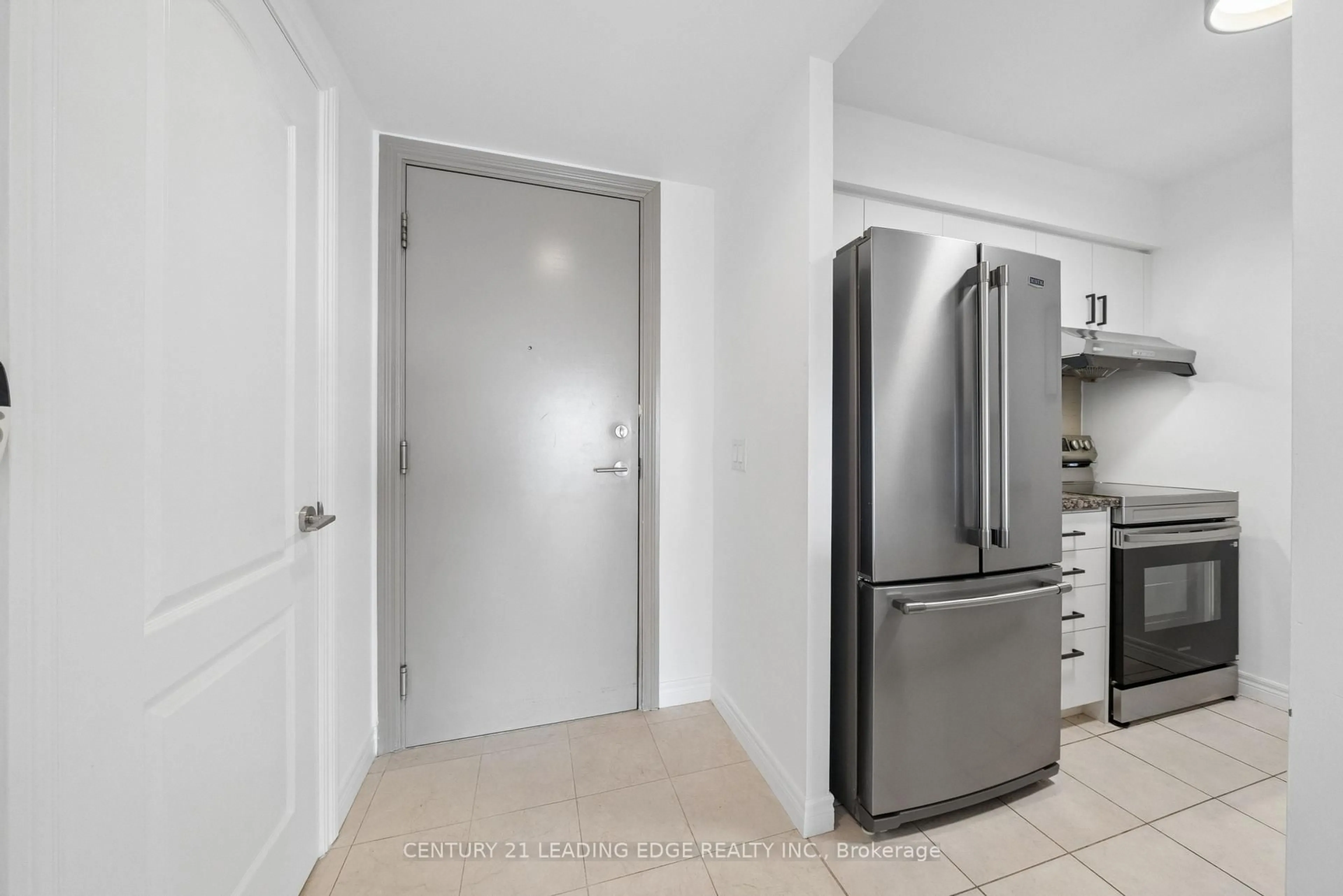 Standard kitchen, unknown for 70 Town Centre Crt #1103, Toronto Ontario M1P 0B2