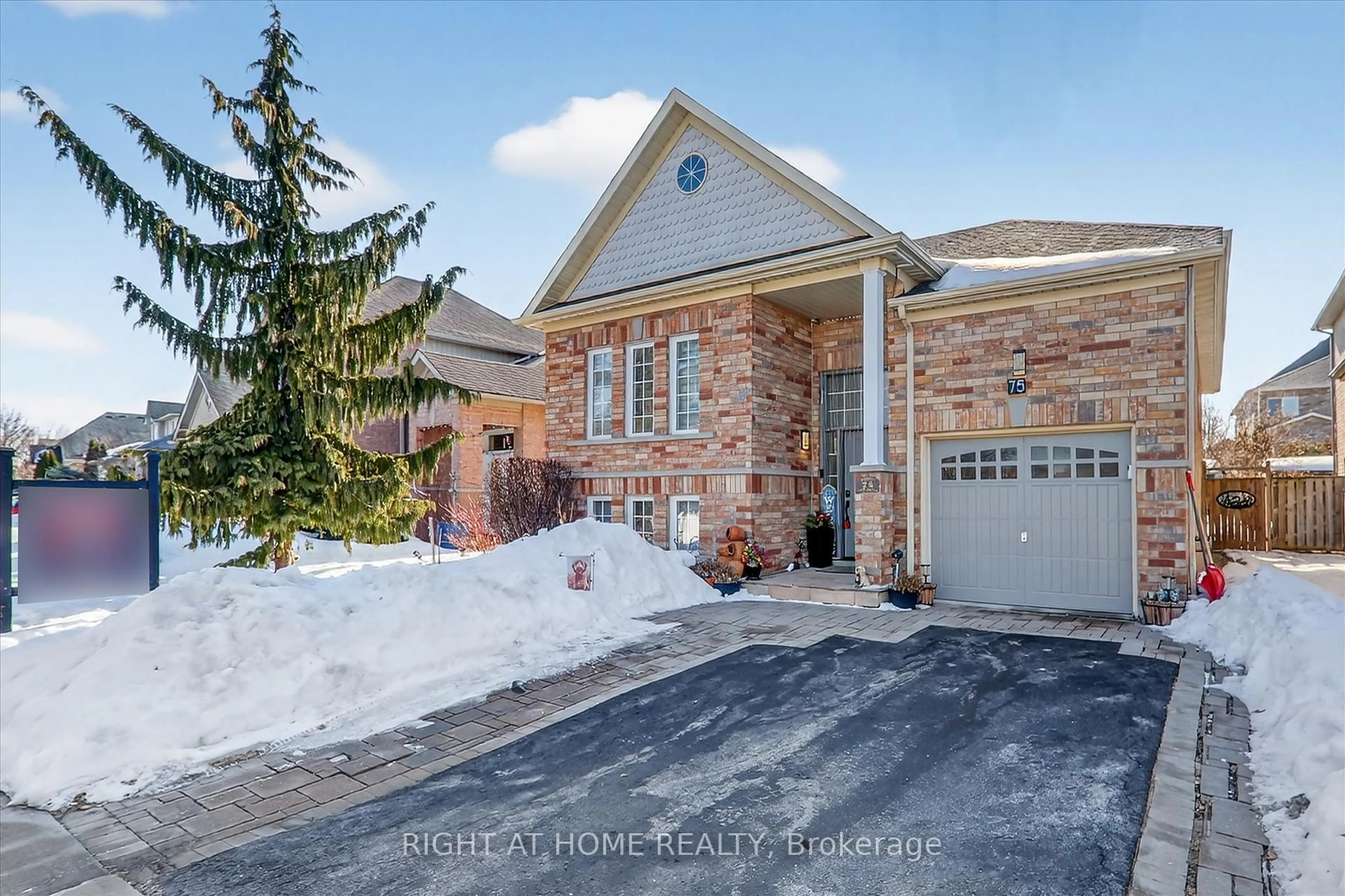 Home with brick exterior material, street for 75 Fencerow Dr, Whitby Ontario L1R 3N2