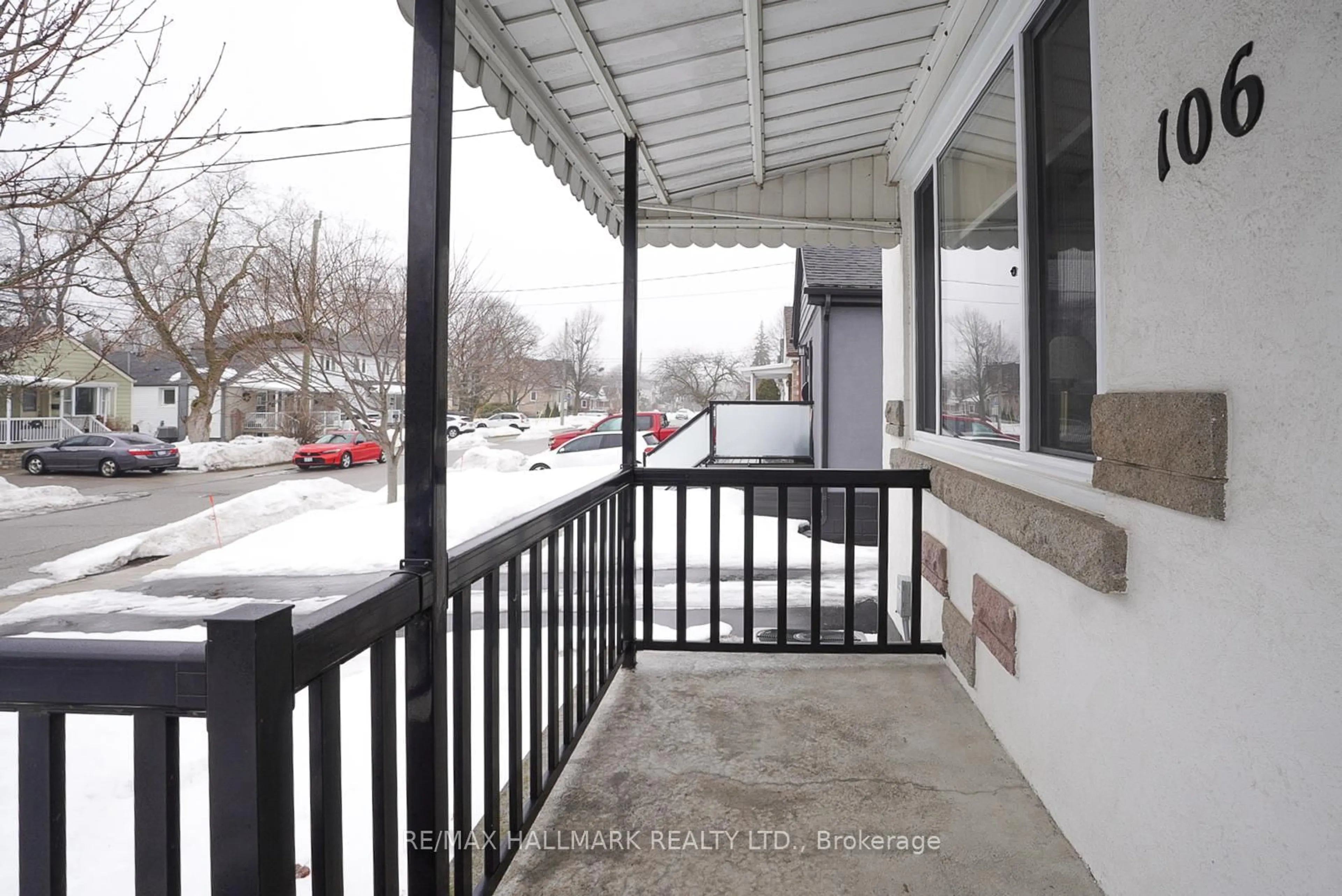Patio, street for 106 Phillip Ave, Toronto Ontario M1N 3R4