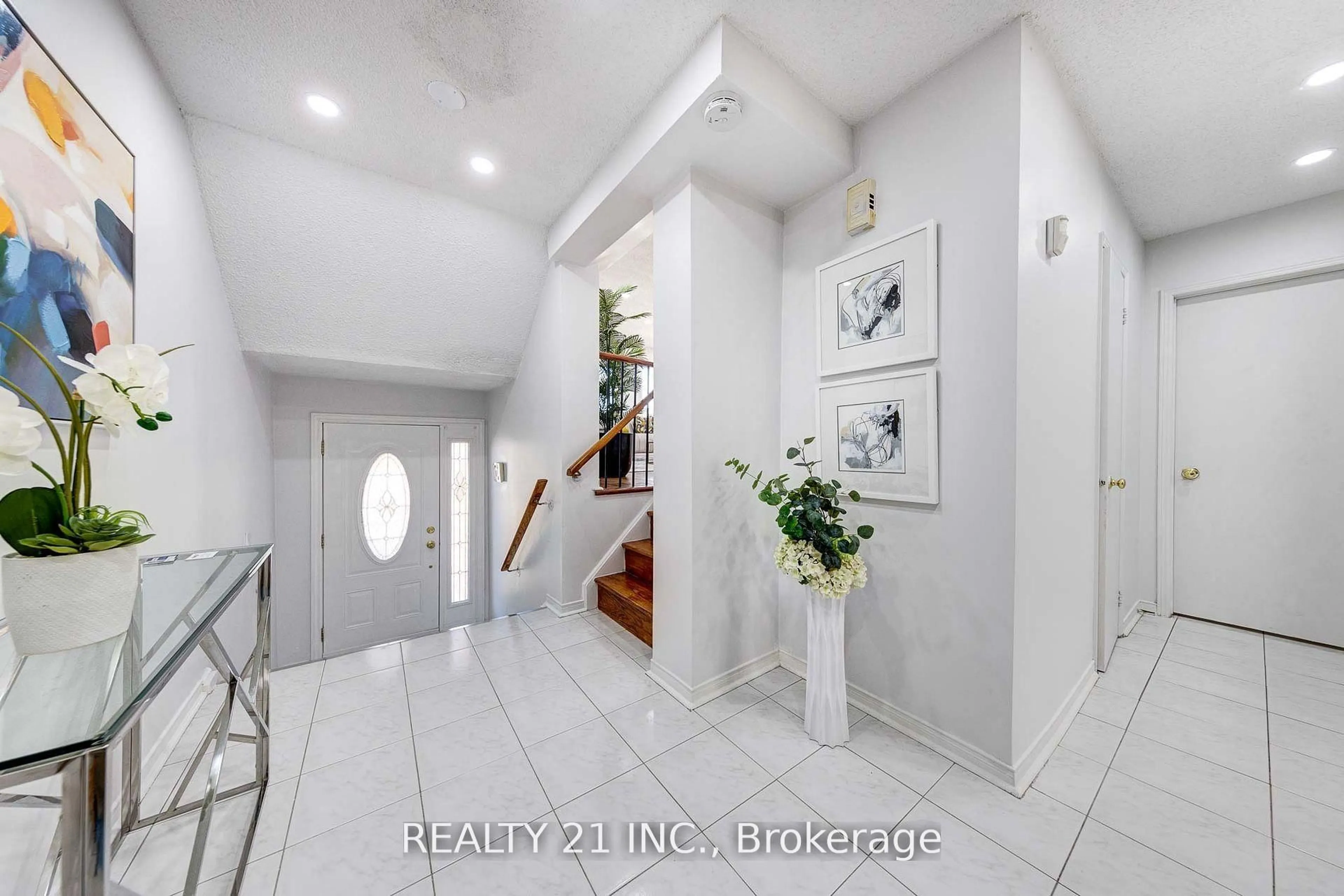 Unknown for 130 Morningview Tr, Toronto Ontario M1B 5L2