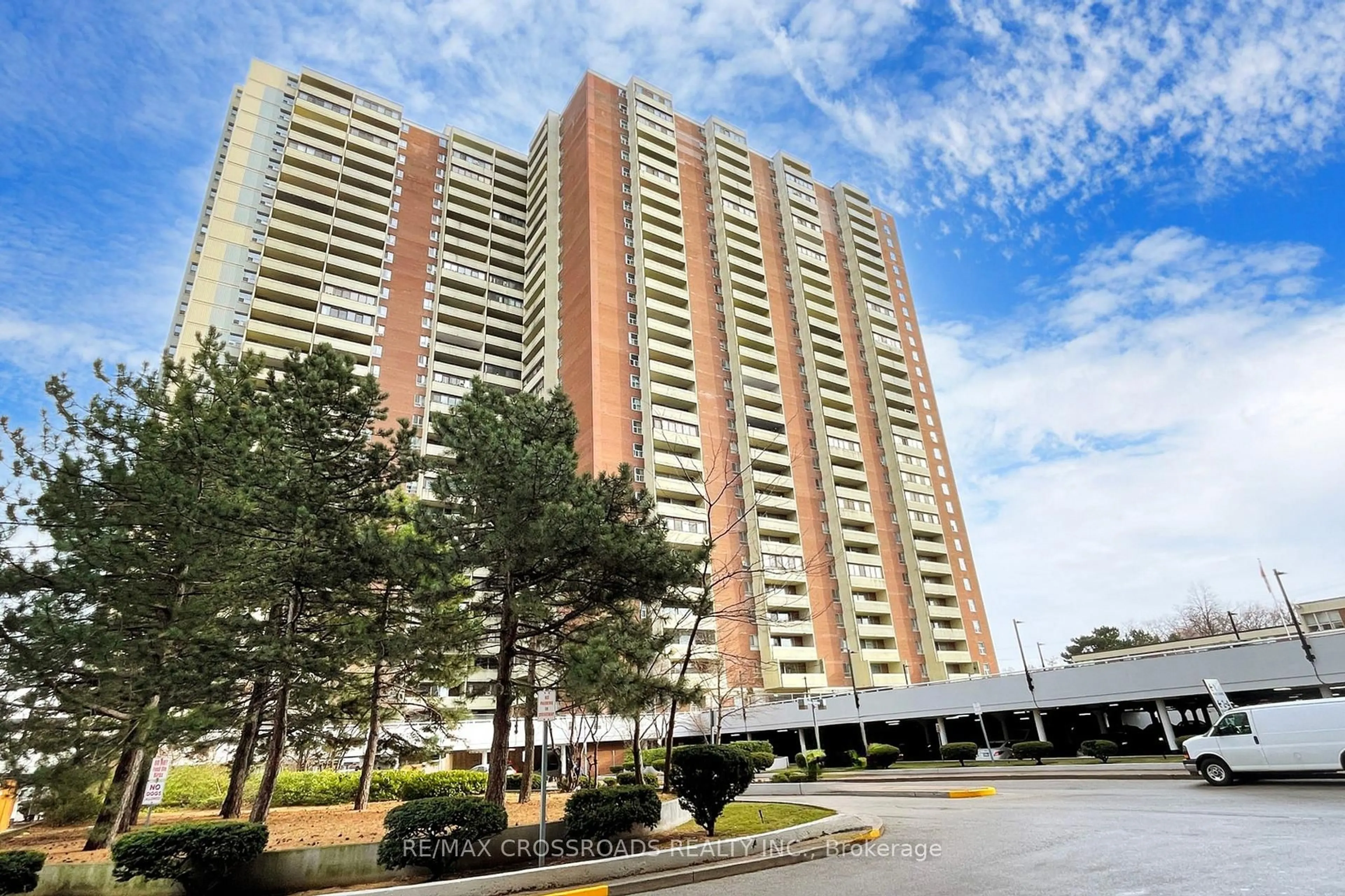 Unknown for 5 Massey Sq #Ph18, Toronto Ontario M4C 5L6