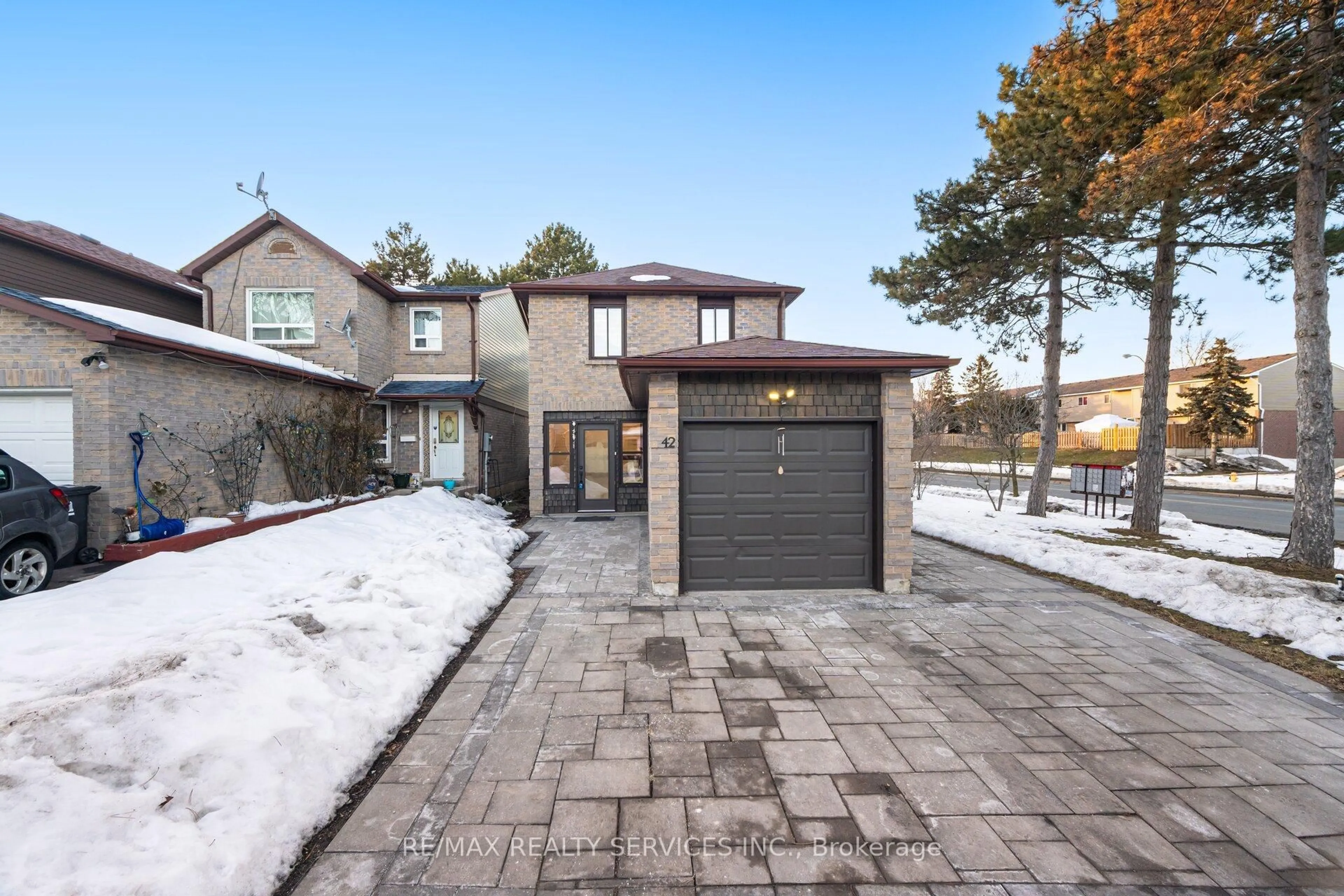 Home with brick exterior material, street for 42 Frontier Pt Way, Toronto Ontario M1B 4G4