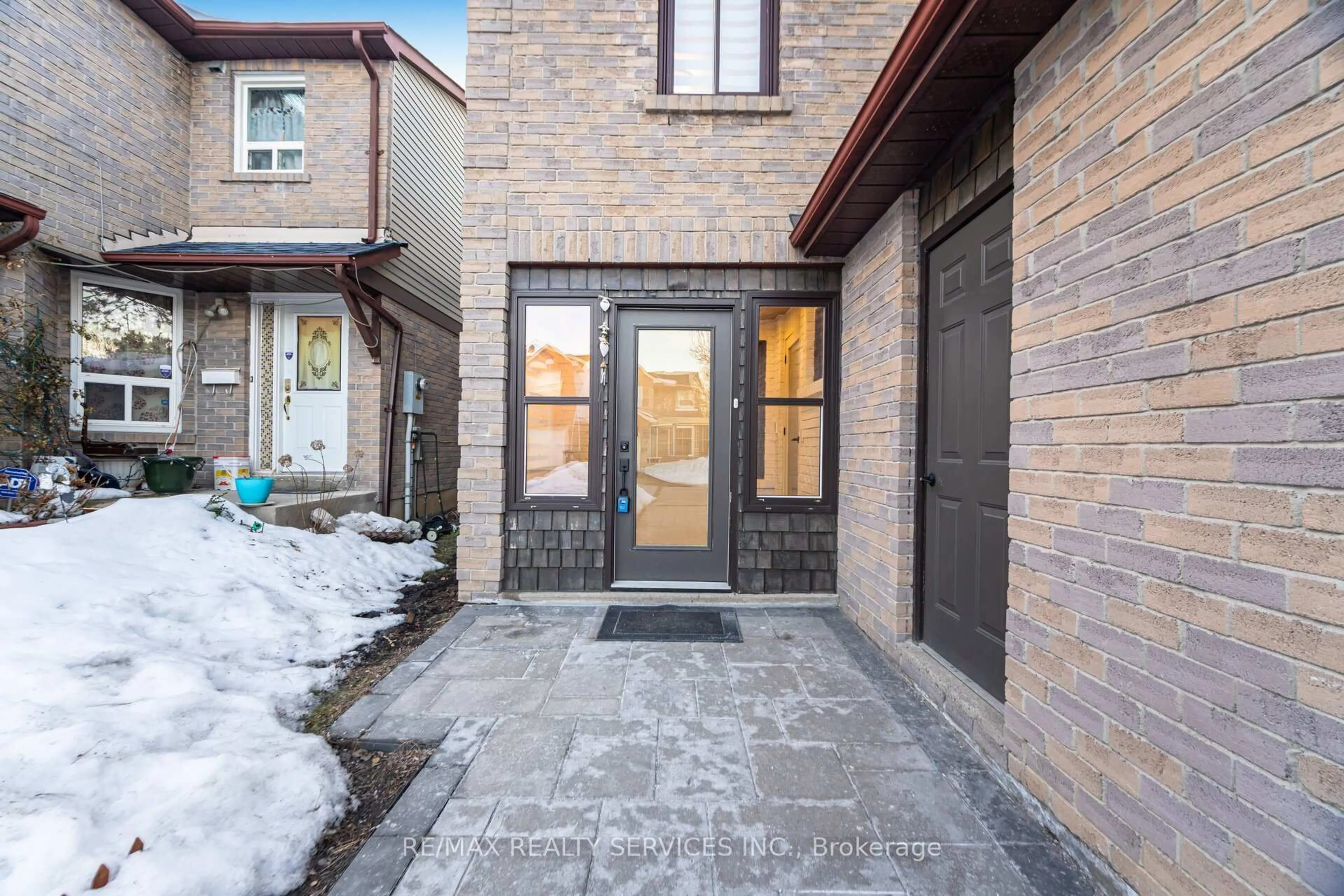 Home with brick exterior material, street for 42 Frontier Pt Way, Toronto Ontario M1B 4G4