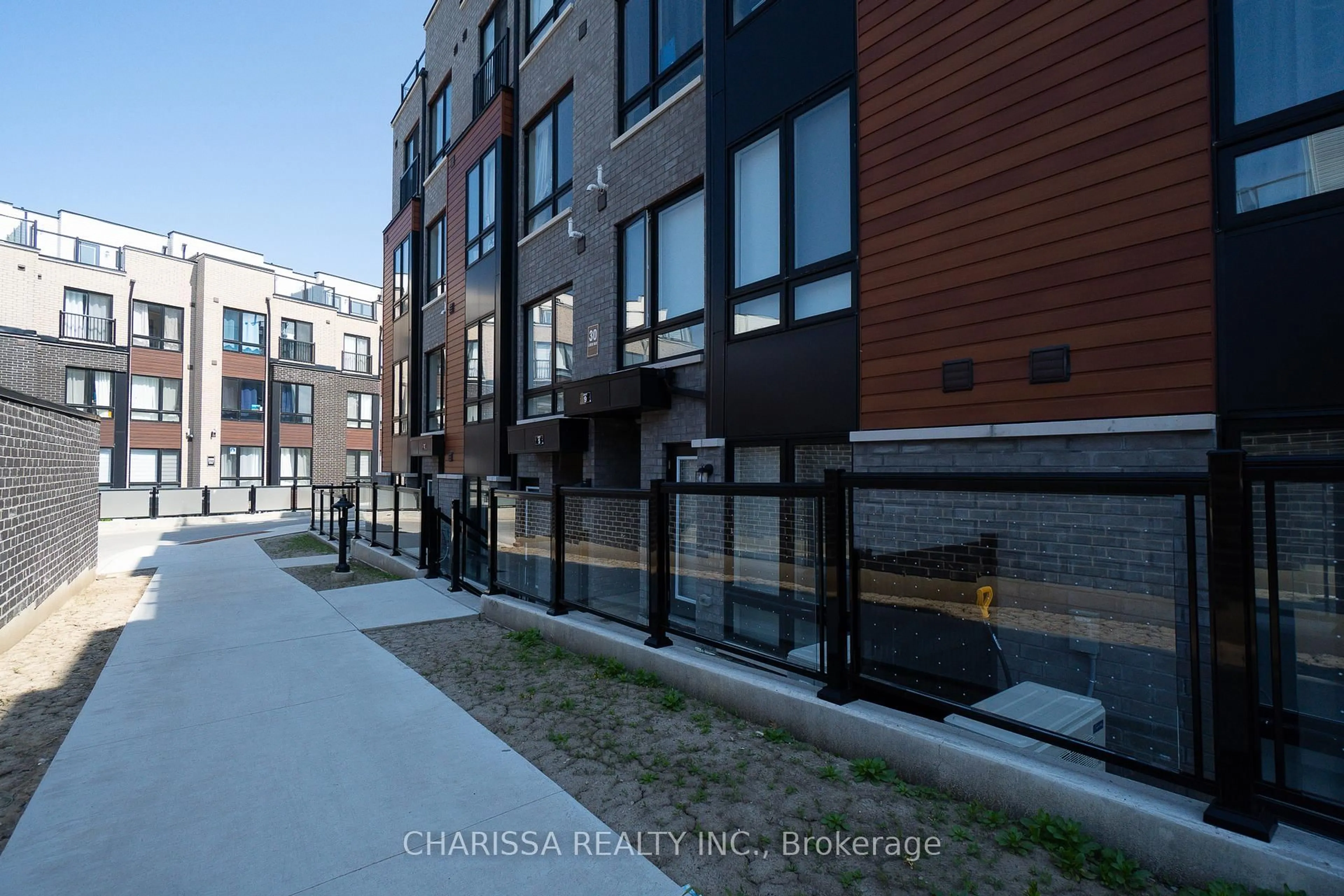 Patio, street for 30 Liben Way #33, Toronto Ontario M1J 3Z4