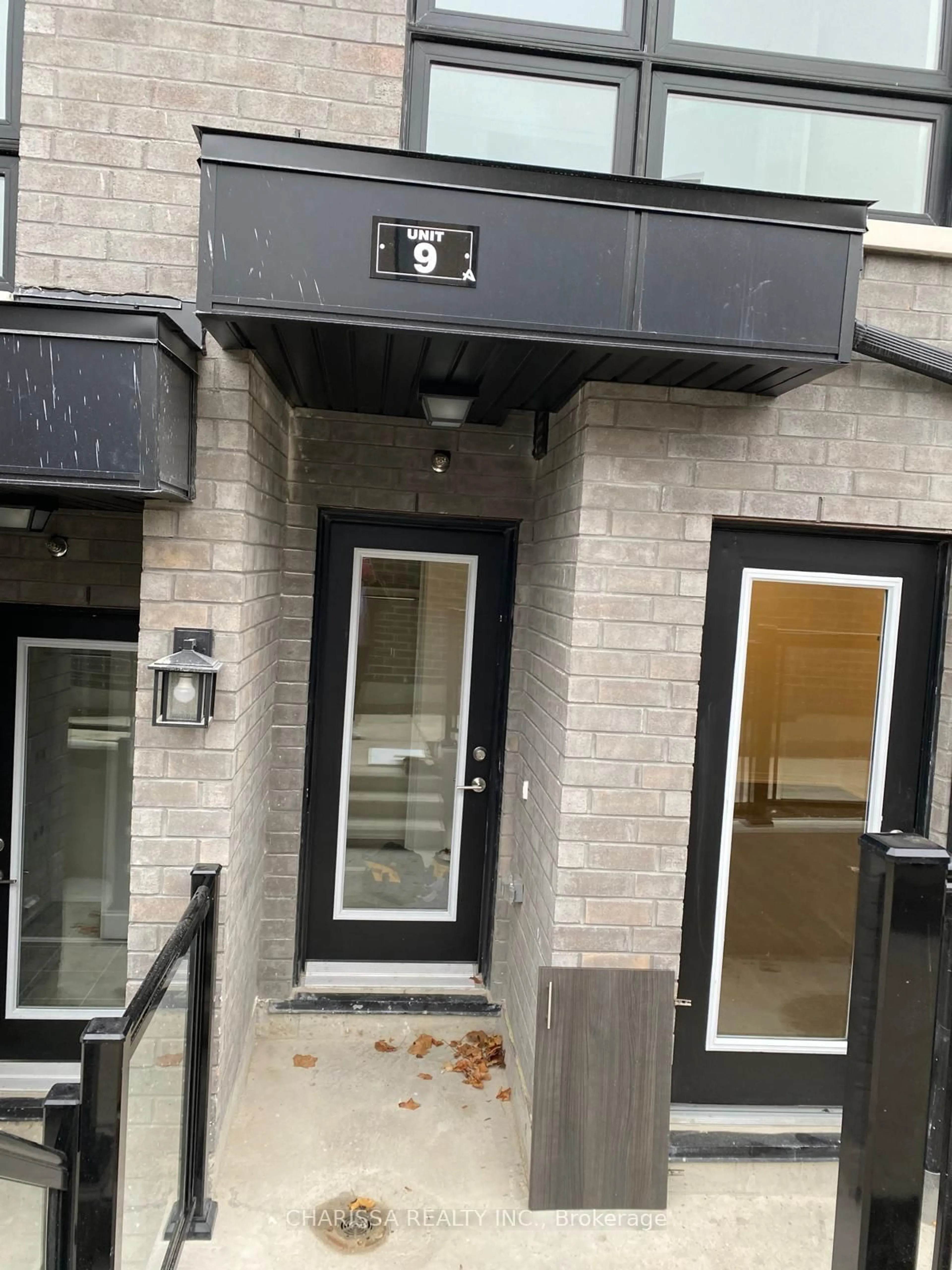 Unknown for 30 Liben Way #9, Toronto Ontario M1J 3Z4