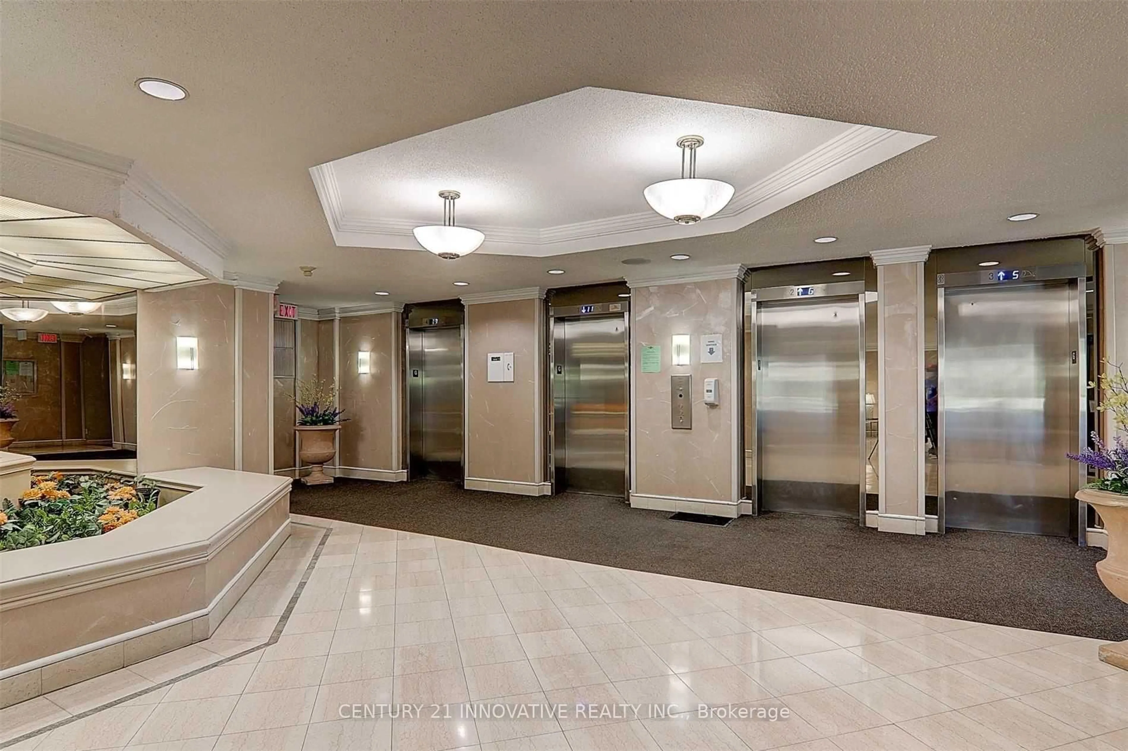 Indoor foyer for 75 Bamburgh Crct #1417, Toronto Ontario M1W 3W1