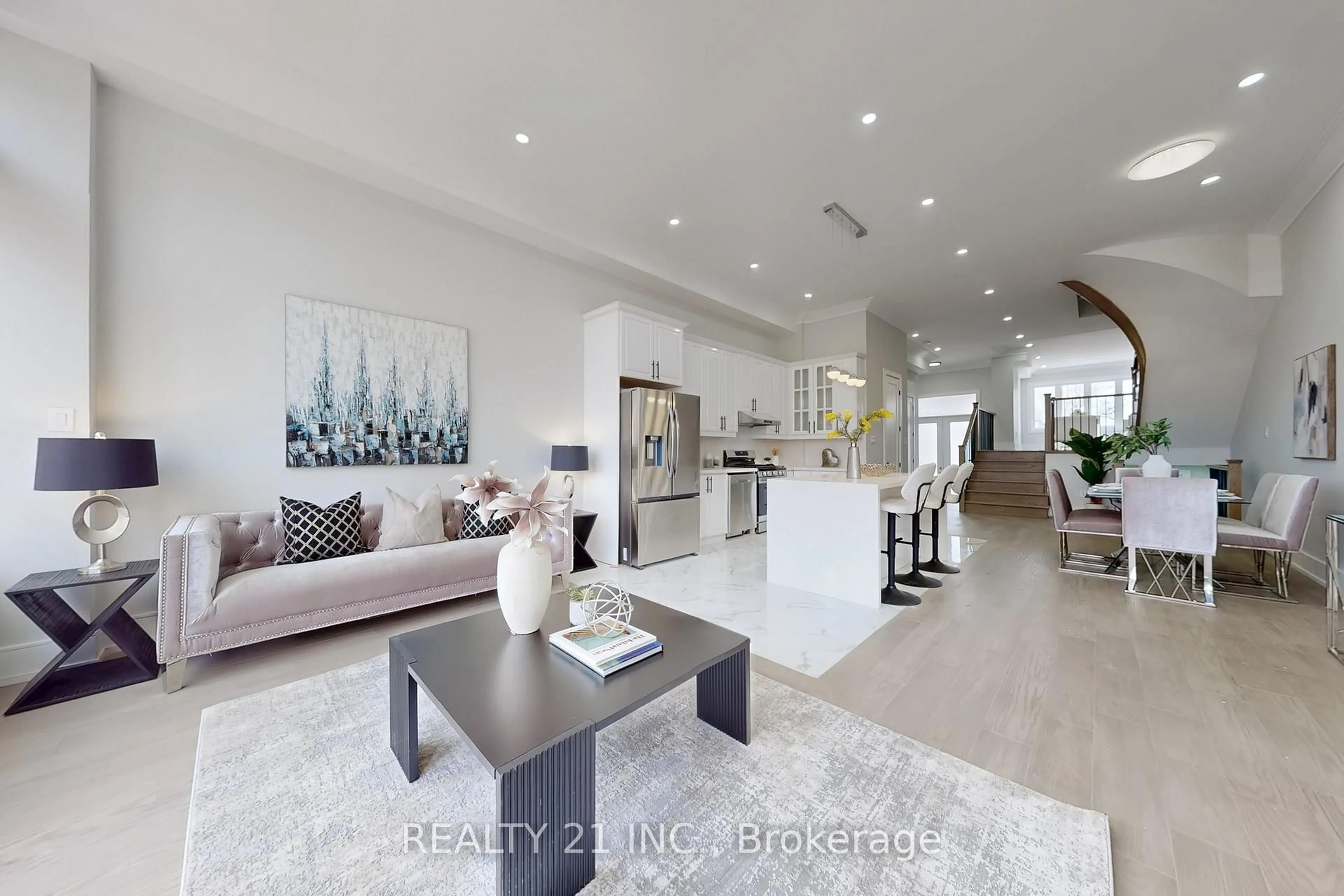 Unknown for 15 Malta St, Toronto Ontario M1N 2L2