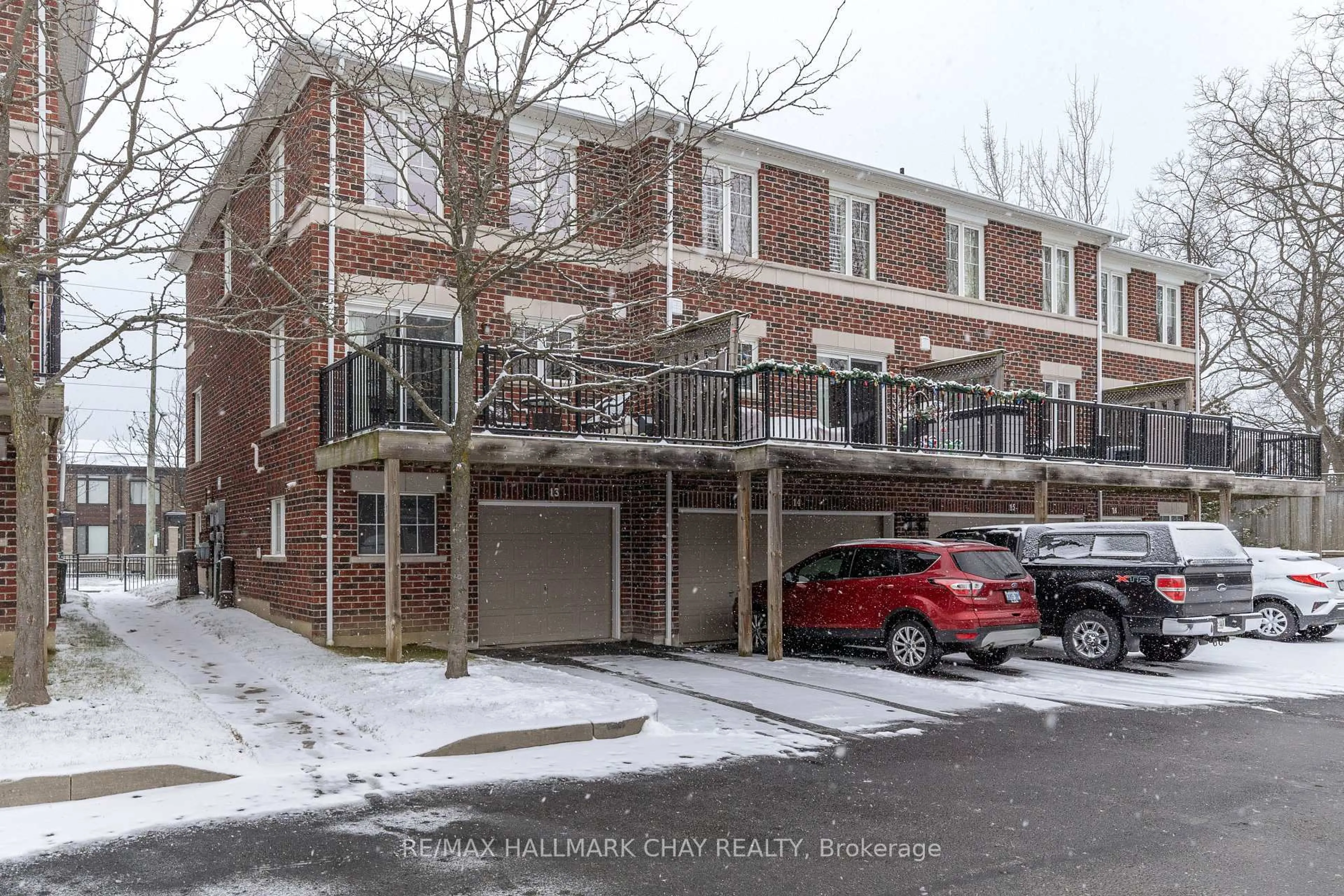 Unknown for 571 Longworth Ave #13, Clarington Ontario L1C 0H3