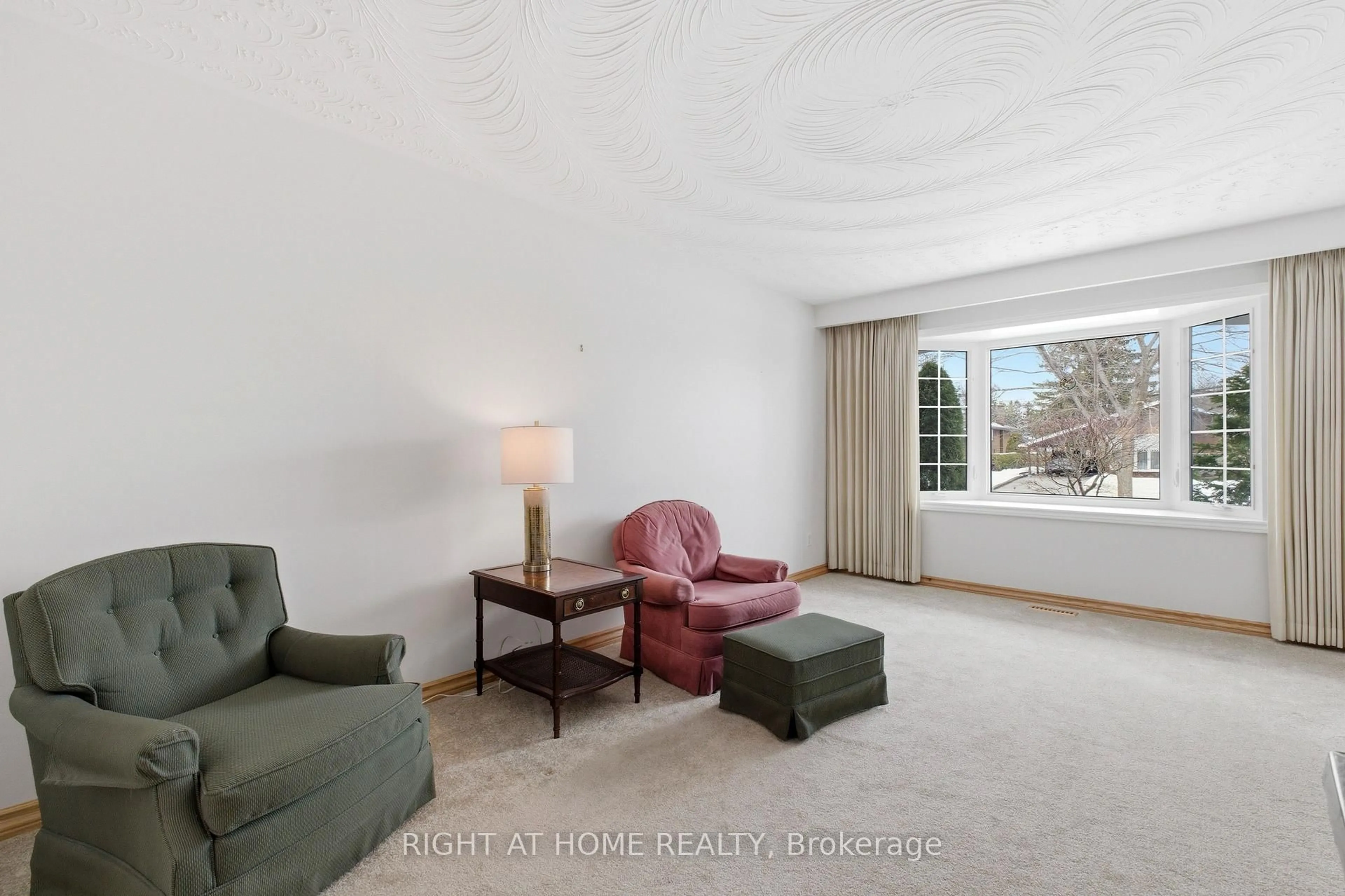 Living room with furniture, unknown for 8 Parkington Cres, Toronto Ontario M1H 2T7