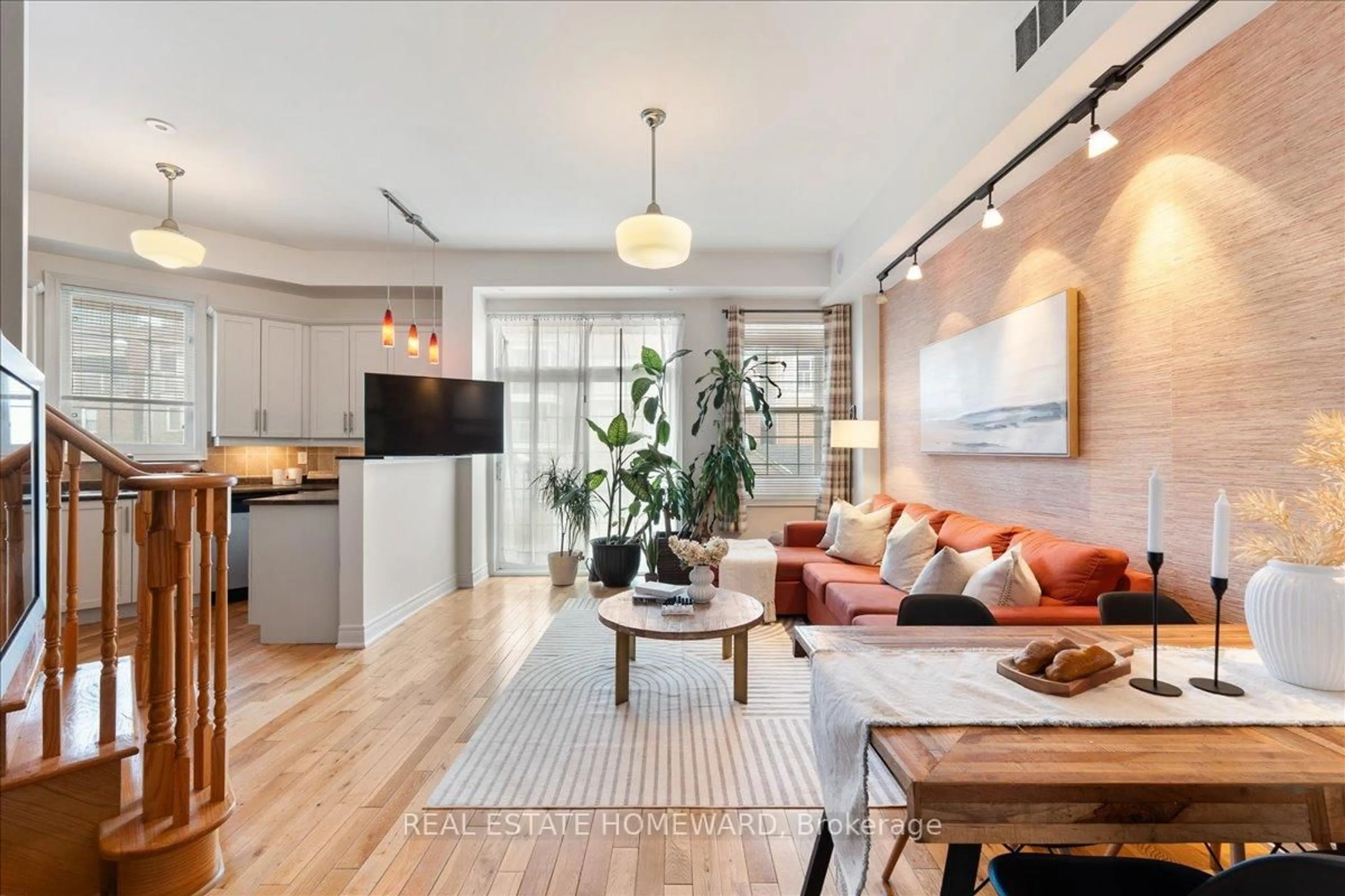 Living room with furniture, unknown for 14 Fairhead Mews, Toronto Ontario M4E 3Y4