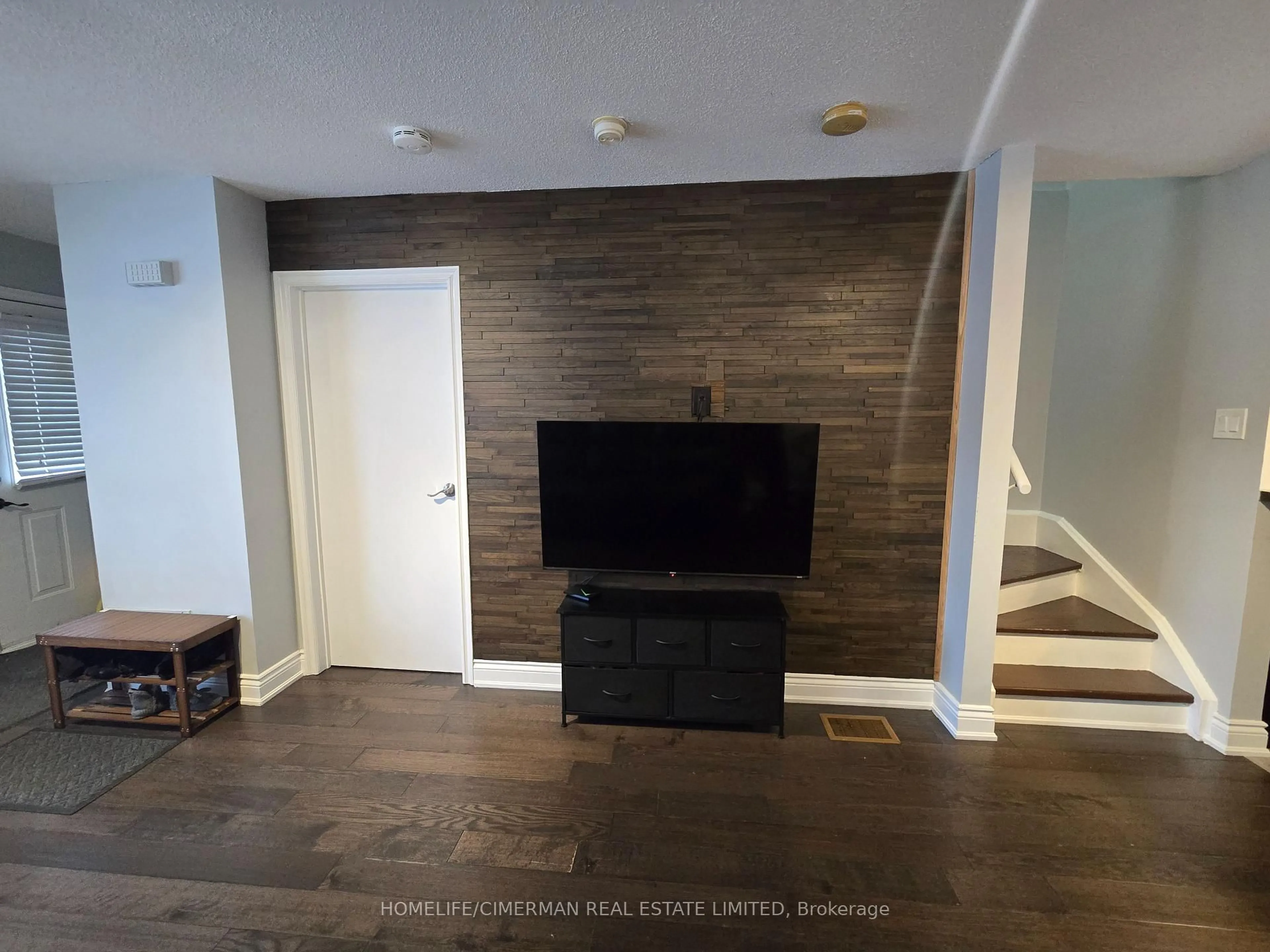 Unknown for 4277 Lawrence Ave #6, Toronto Ontario M1E 2S8