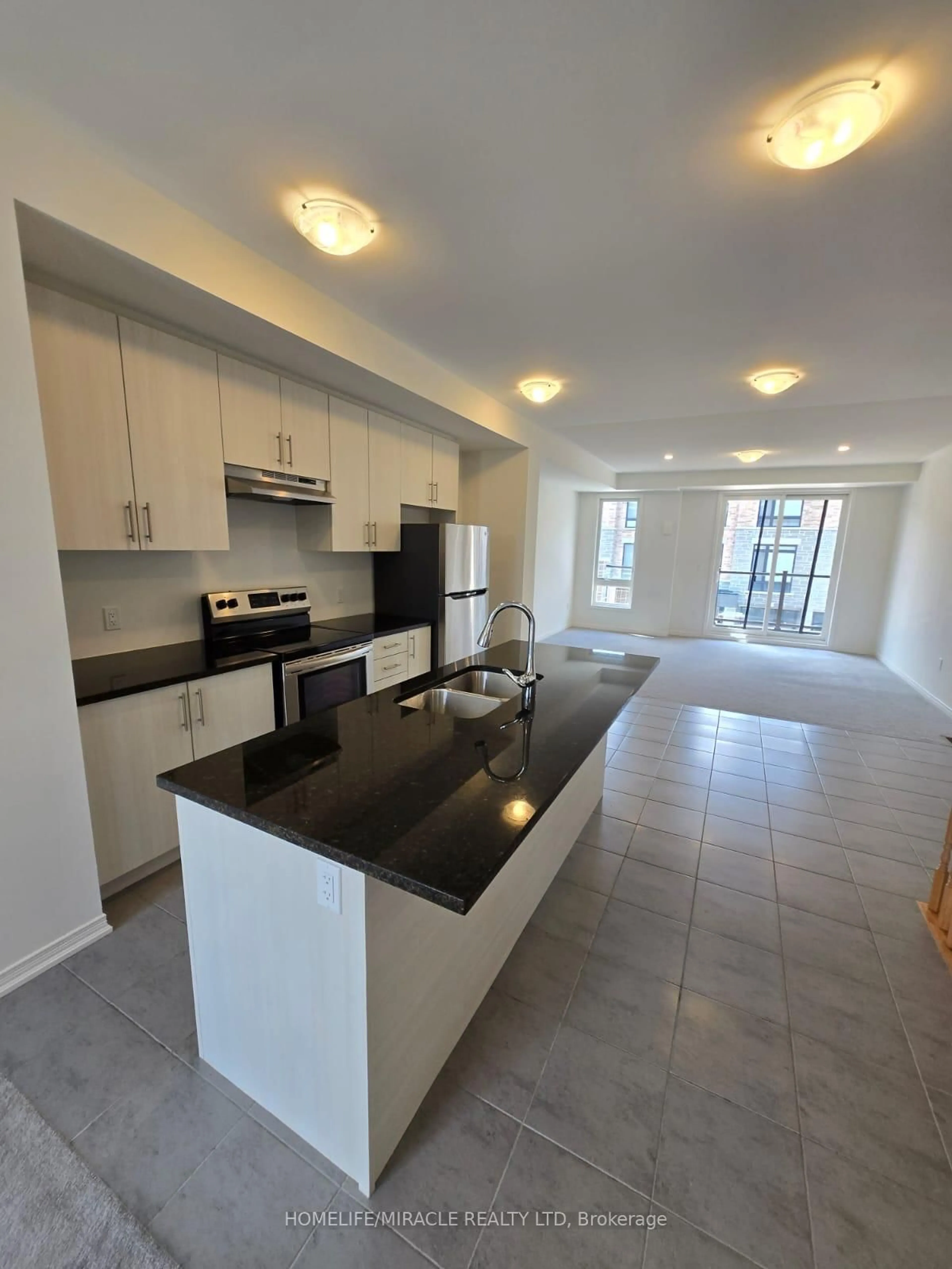 Open concept kitchen, ceramic/tile floor for 1431 Coral Spgs Path, Oshawa Ontario L1K 3G1