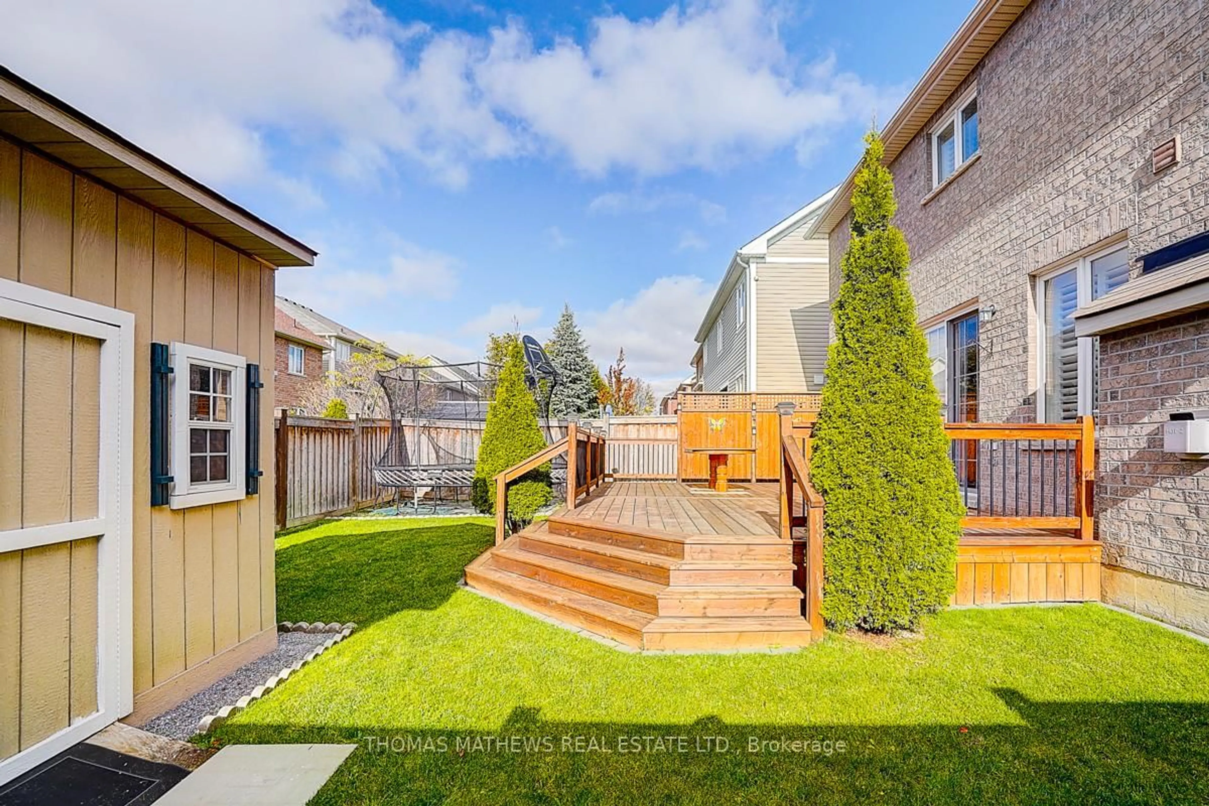 Unknown for 22 Northcastle Cres, Whitby Ontario L1M 0H8