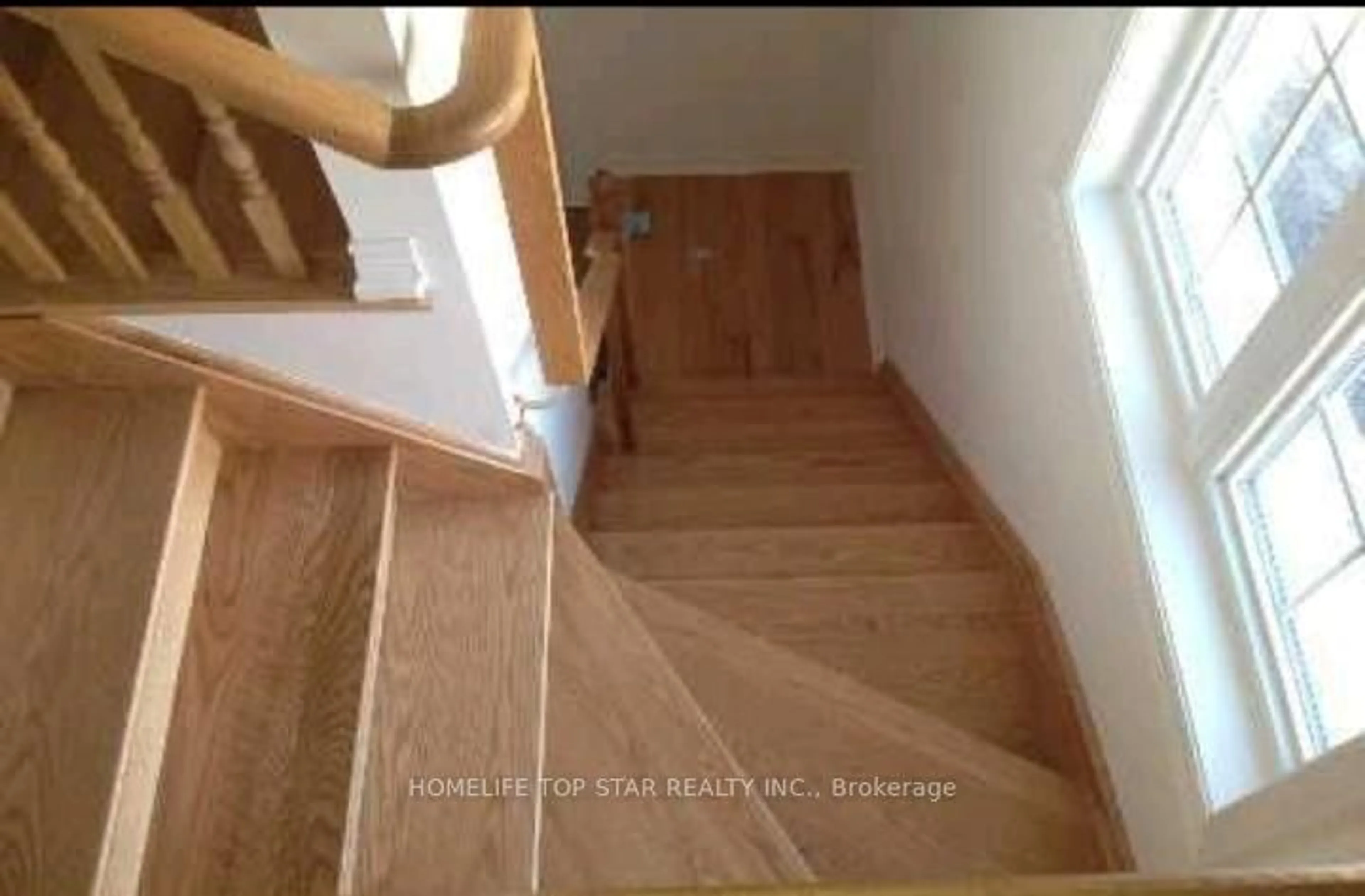 Stairs for 13 Vasto Lane, Toronto Ontario M1M 0C6