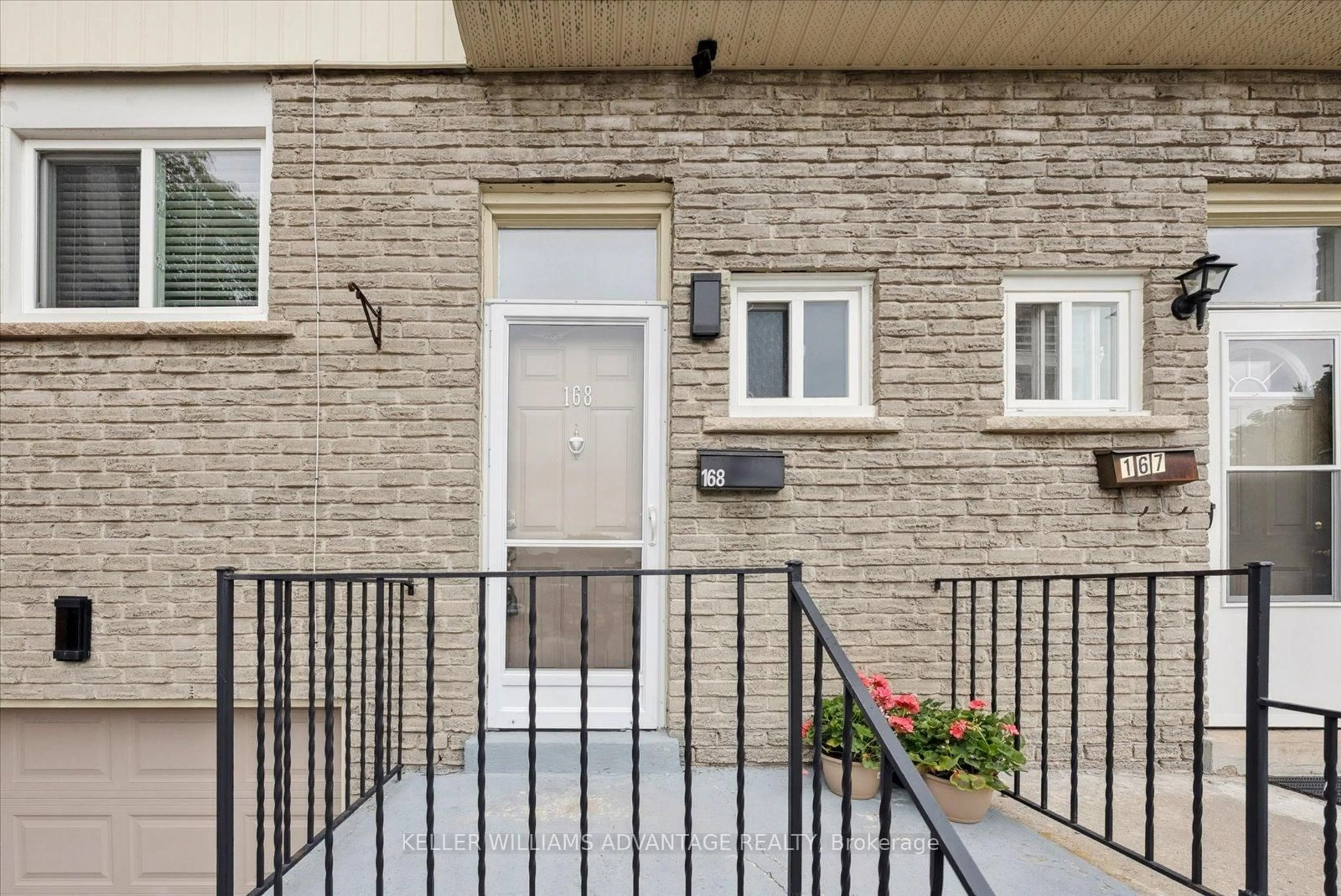 Patio, street for 1915 Denmar Rd #168, Pickering Ontario L1V 3E1