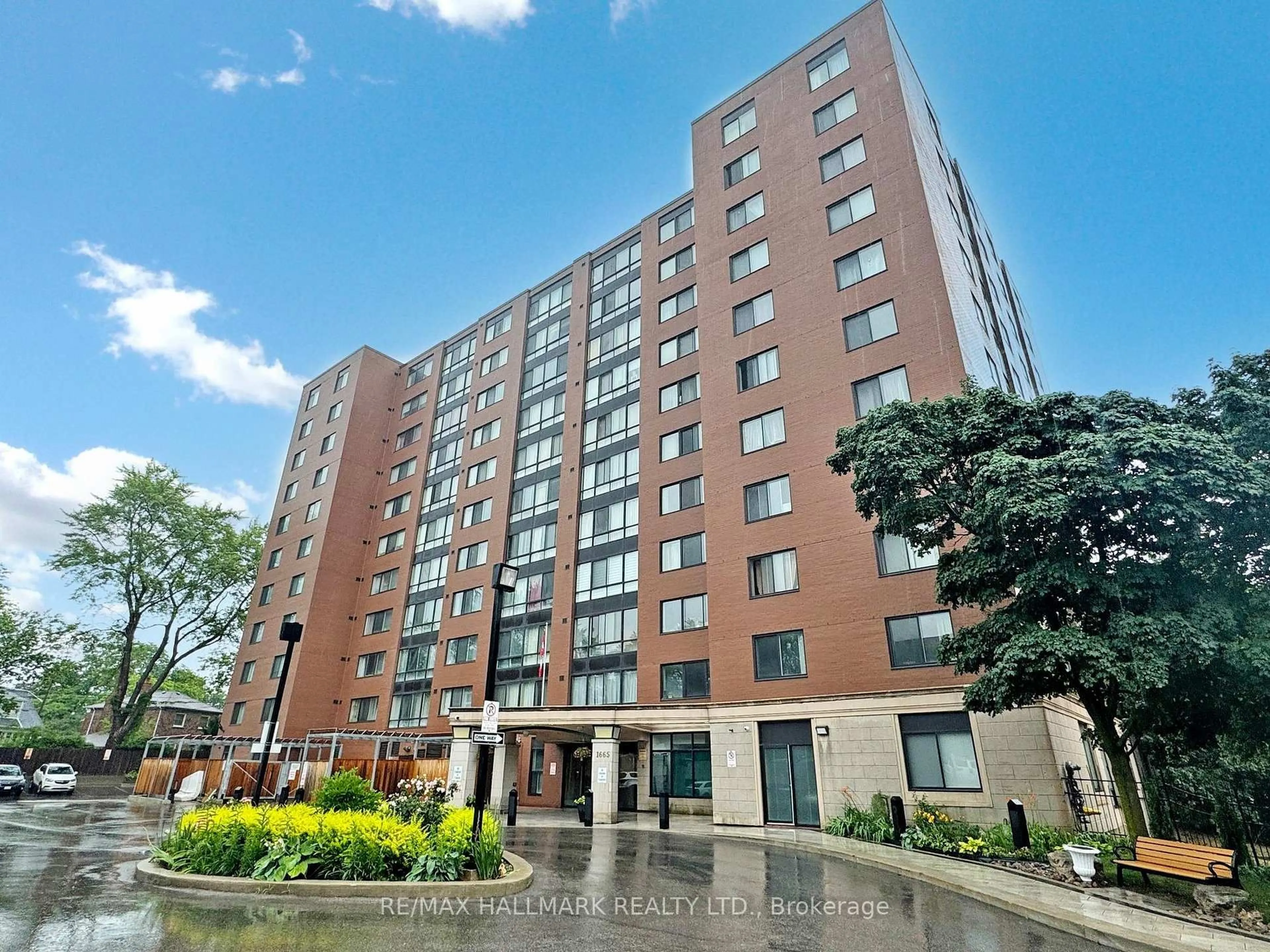 Unknown for 1665 Victoria Park Ave #802, Toronto Ontario M1R 5E5